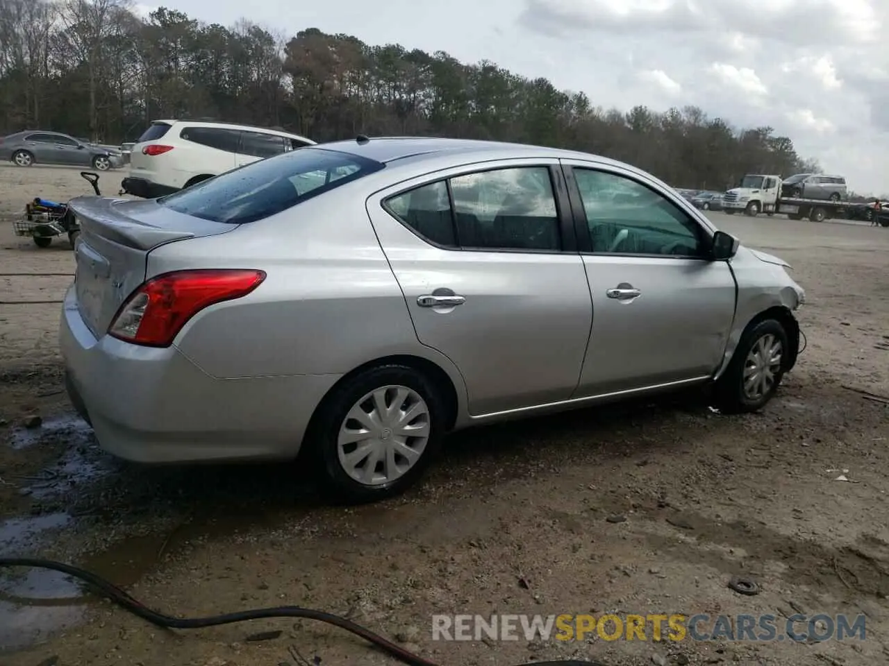 3 Photograph of a damaged car 3N1CN7AP4KL816446 NISSAN VERSA 2019