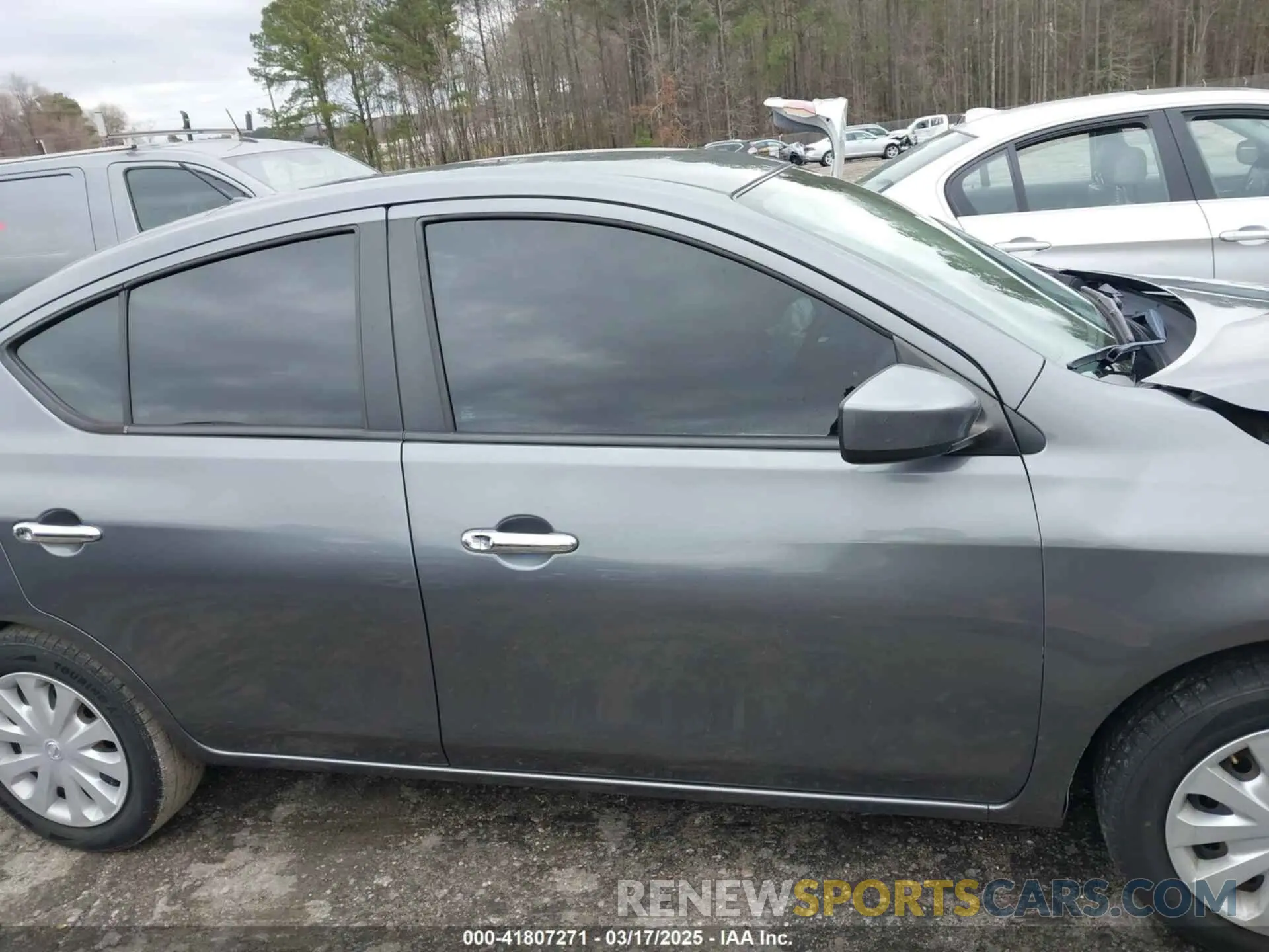 13 Photograph of a damaged car 3N1CN7AP4KL831867 NISSAN VERSA 2019