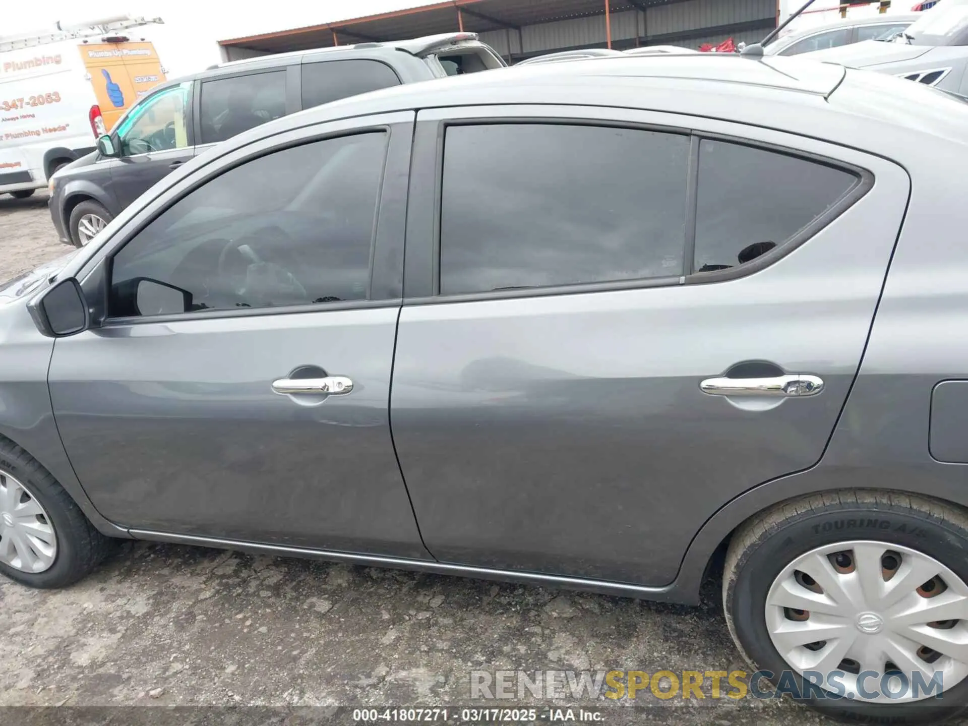 14 Photograph of a damaged car 3N1CN7AP4KL831867 NISSAN VERSA 2019