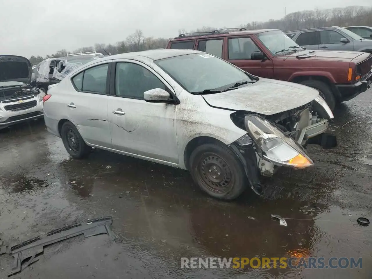 4 Фотография поврежденного автомобиля 3N1CN7AP4KL845428 NISSAN VERSA 2019