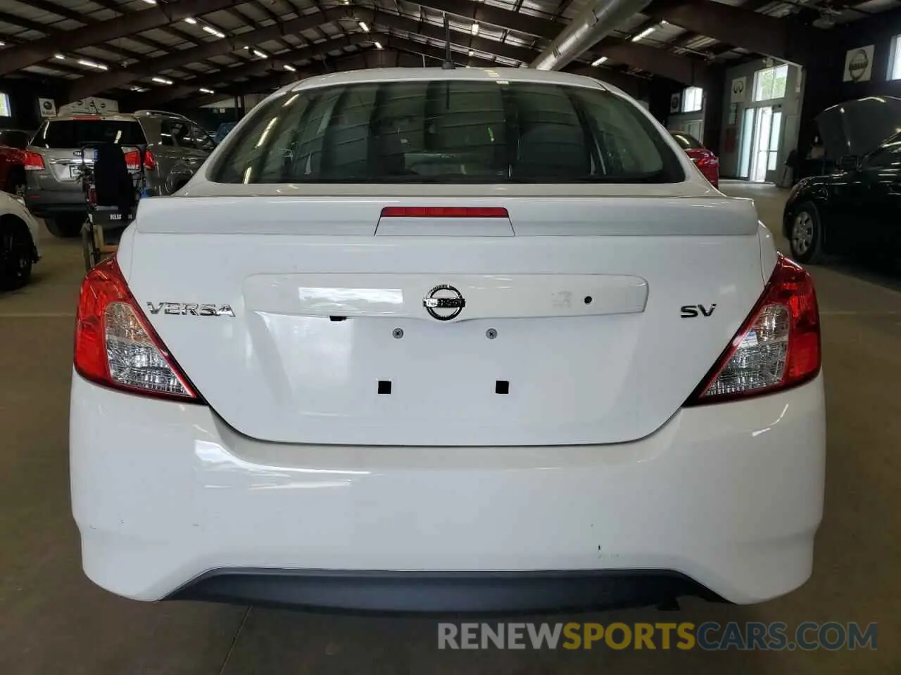 6 Фотография поврежденного автомобиля 3N1CN7AP4KL852069 NISSAN VERSA 2019