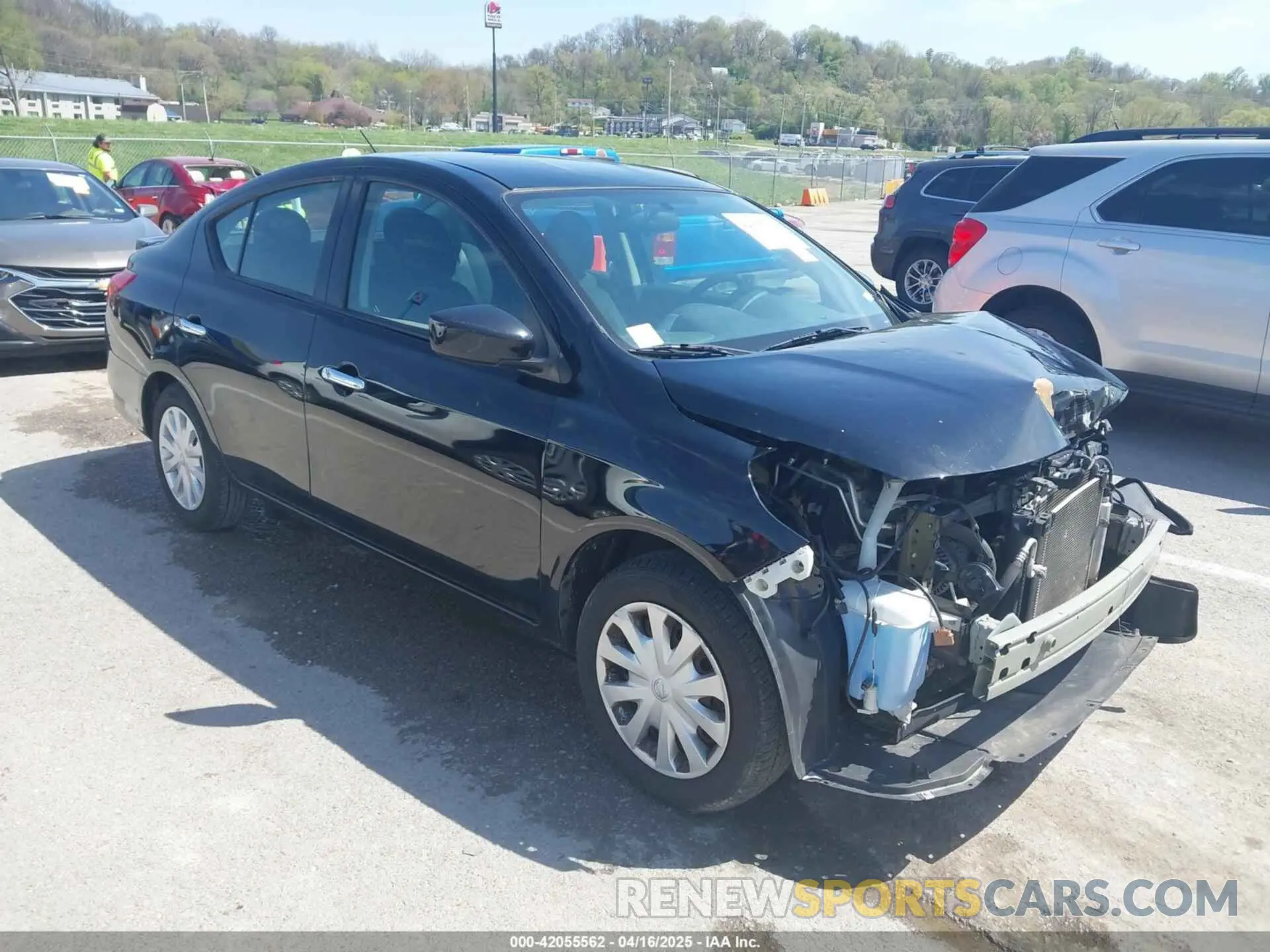1 Фотография поврежденного автомобиля 3N1CN7AP4KL858339 NISSAN VERSA 2019