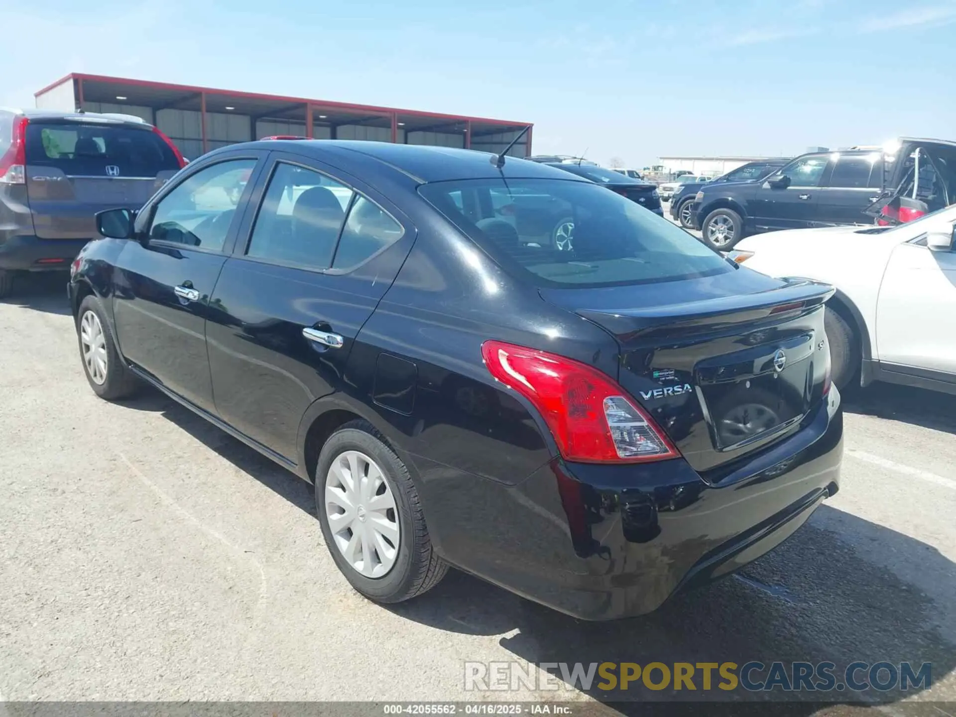 3 Фотография поврежденного автомобиля 3N1CN7AP4KL858339 NISSAN VERSA 2019
