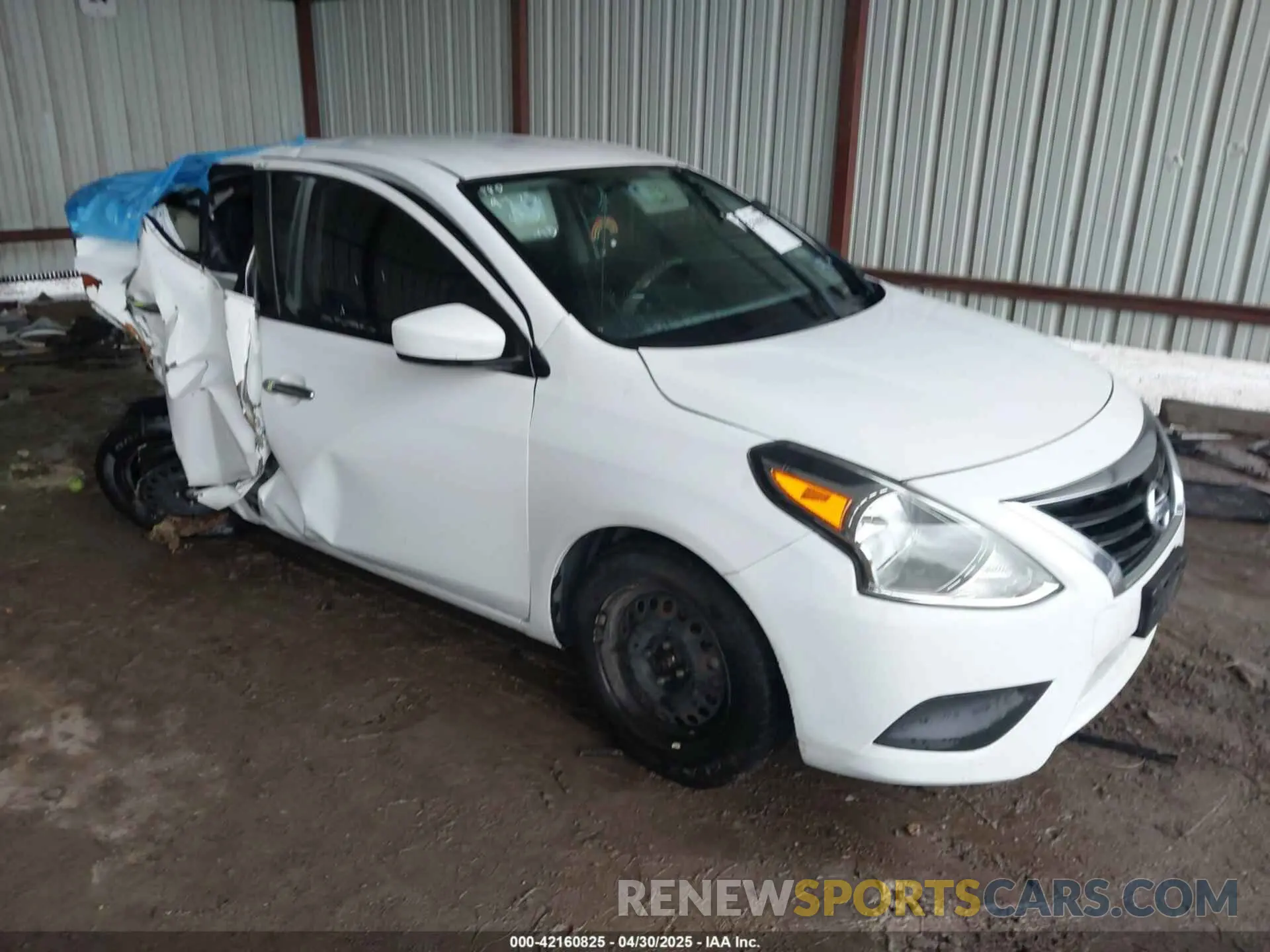 1 Фотография поврежденного автомобиля 3N1CN7AP4KL873942 NISSAN VERSA 2019