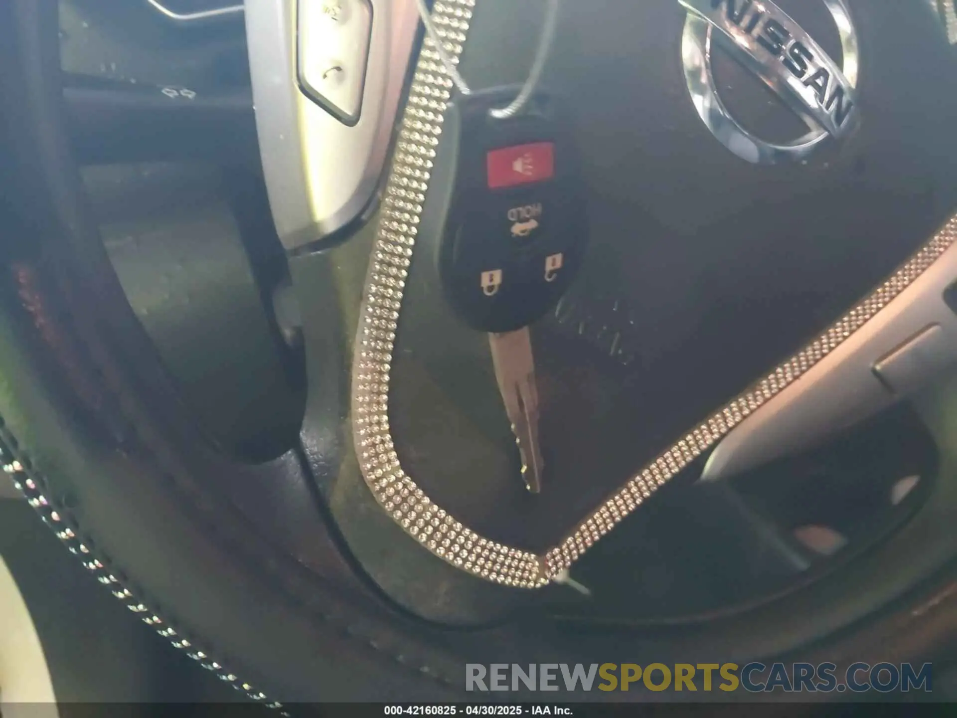 11 Фотография поврежденного автомобиля 3N1CN7AP4KL873942 NISSAN VERSA 2019
