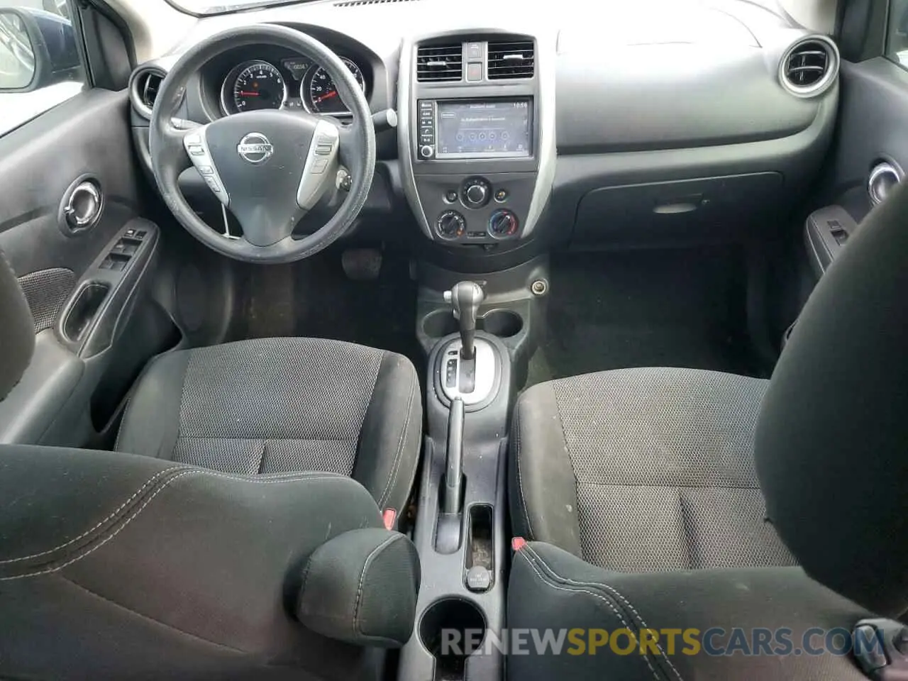 8 Фотография поврежденного автомобиля 3N1CN7AP6KL851571 NISSAN VERSA 2019