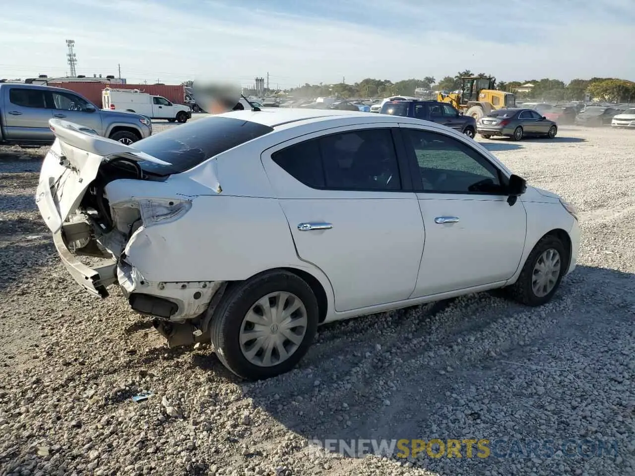 3 Фотография поврежденного автомобиля 3N1CN7AP6KL853109 NISSAN VERSA 2019