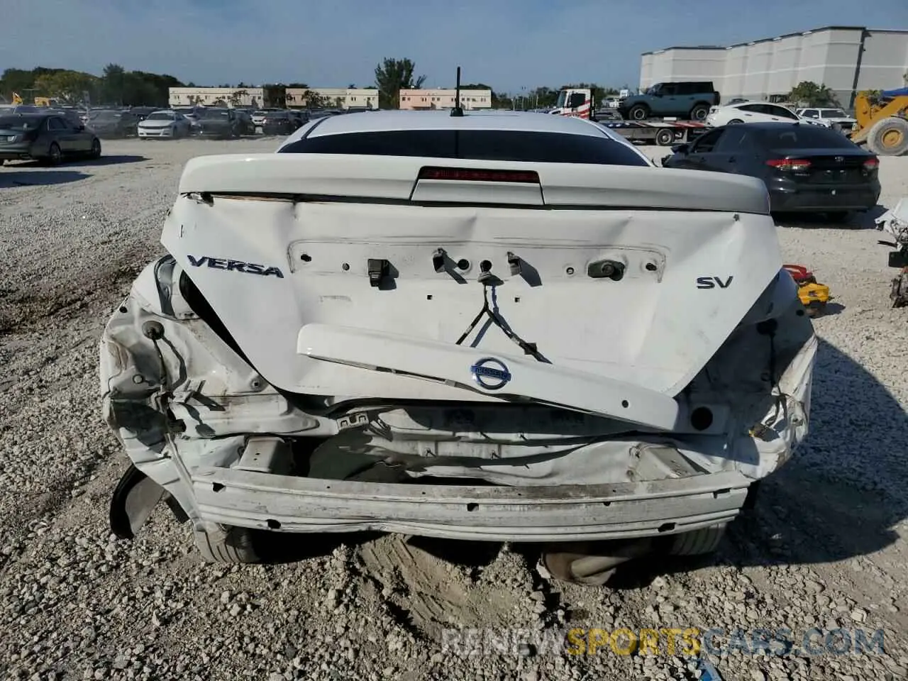 6 Фотография поврежденного автомобиля 3N1CN7AP6KL853109 NISSAN VERSA 2019