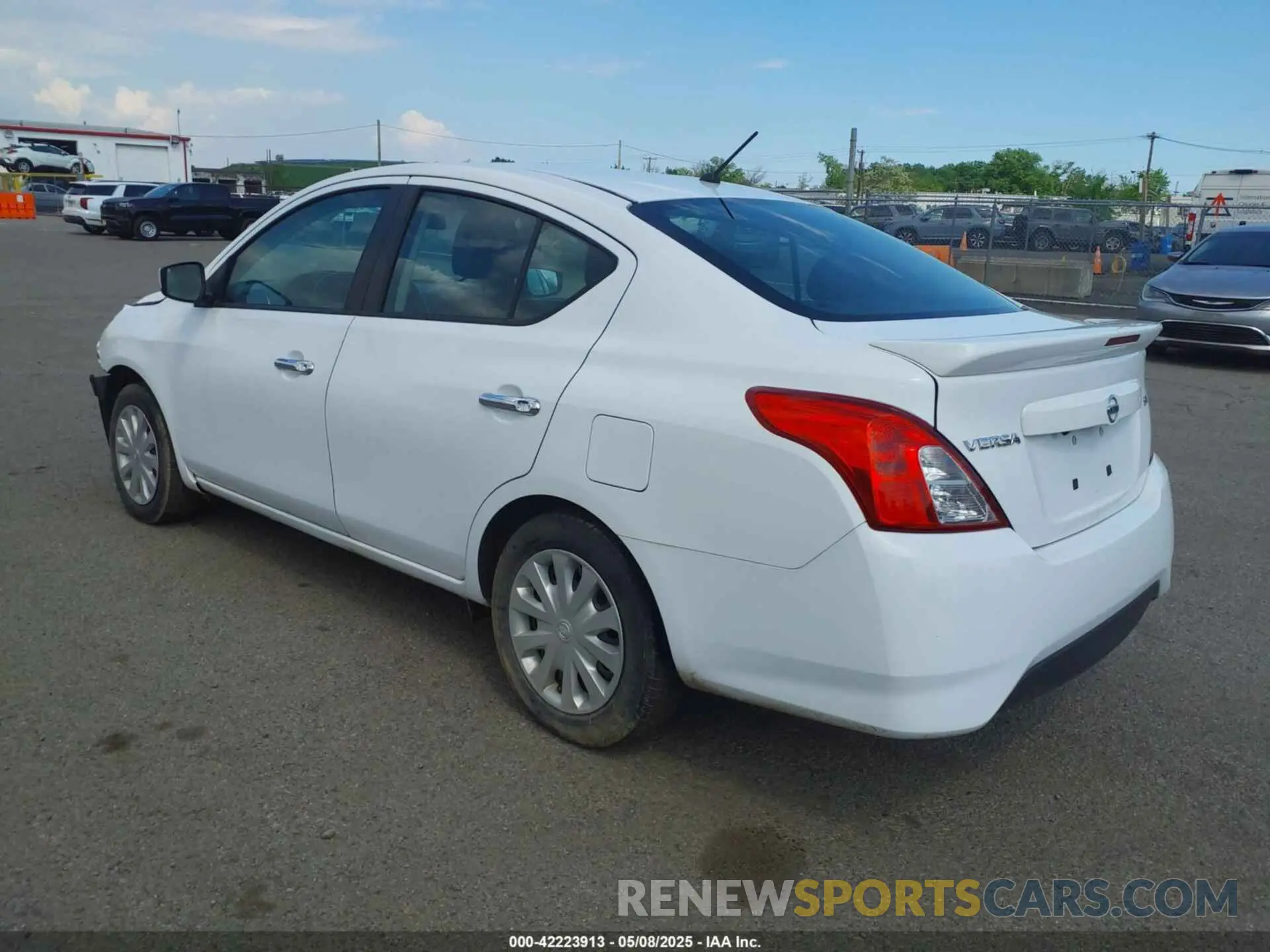 3 Photograph of a damaged car 3N1CN7AP6KL859220 NISSAN VERSA 2019