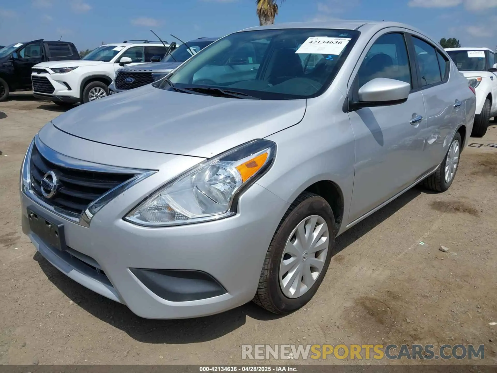 2 Фотография поврежденного автомобиля 3N1CN7AP7KL804002 NISSAN VERSA 2019