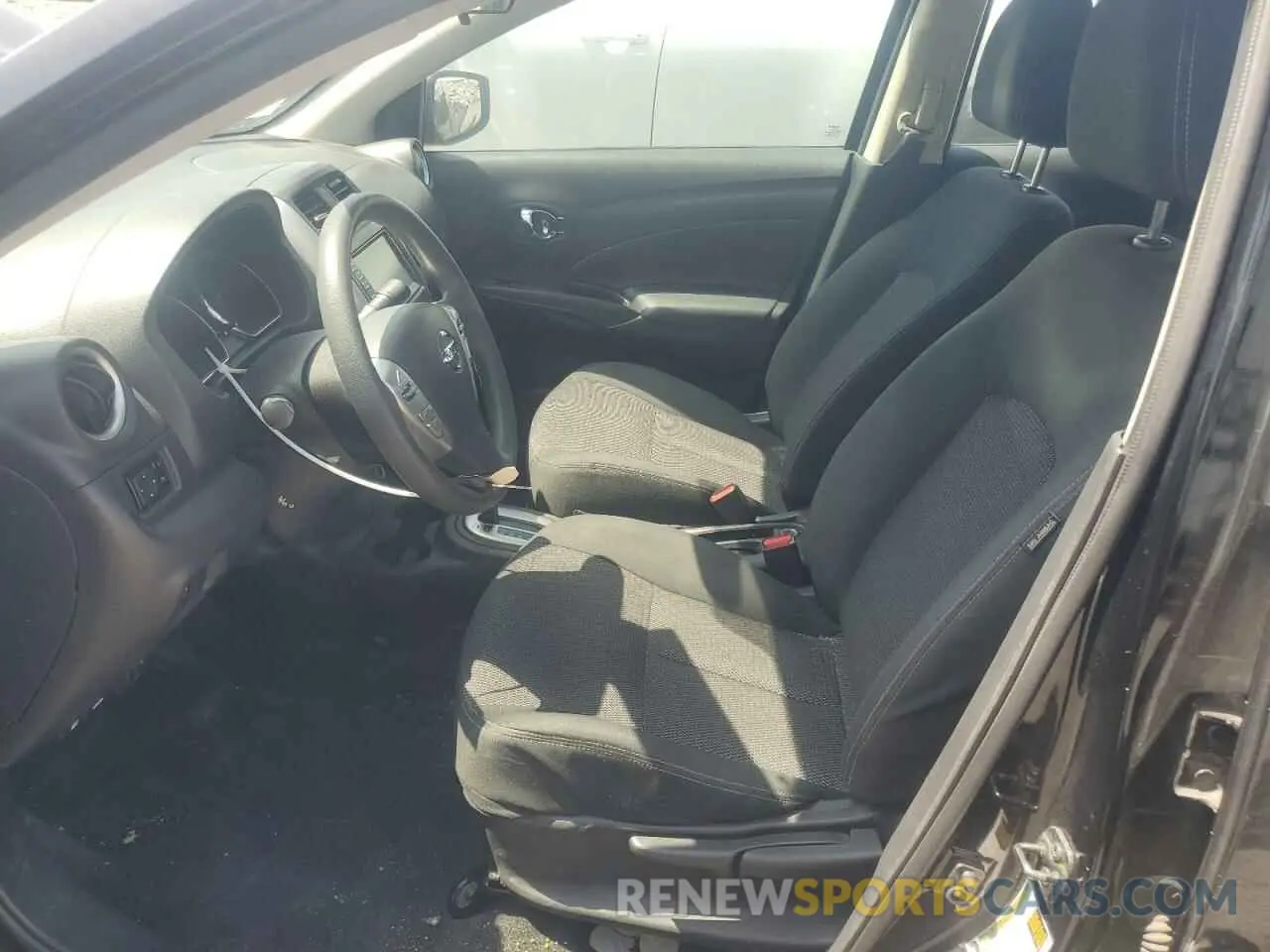 7 Photograph of a damaged car 3N1CN7AP7KL804324 NISSAN VERSA 2019