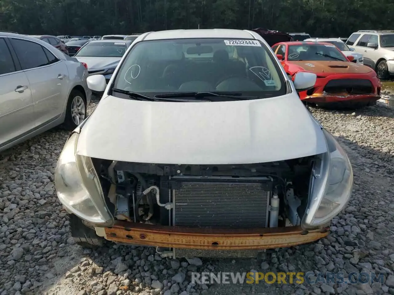5 Photograph of a damaged car 3N1CN7AP7KL816893 NISSAN VERSA 2019