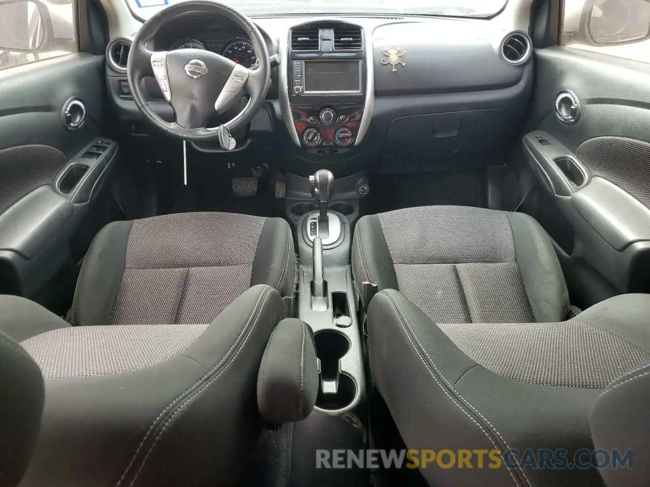 8 Photograph of a damaged car 3N1CN7AP7KL819275 NISSAN VERSA 2019
