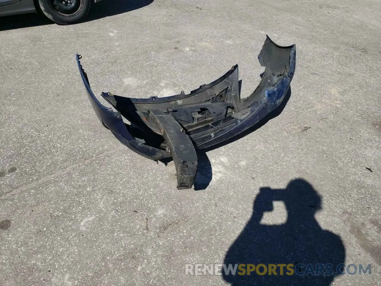 14 Photograph of a damaged car 3N1CN7AP7KL826128 NISSAN VERSA 2019