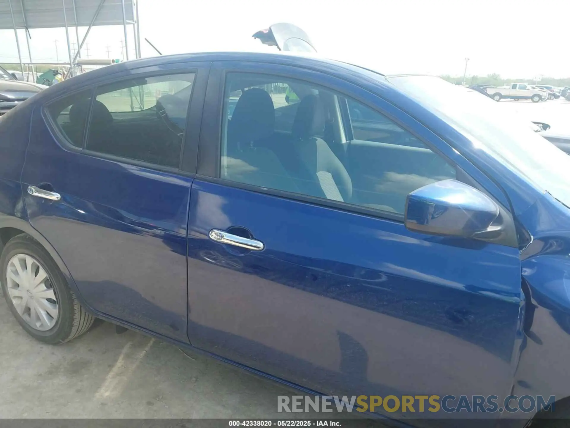 13 Photograph of a damaged car 3N1CN7AP7KL834794 NISSAN VERSA 2019