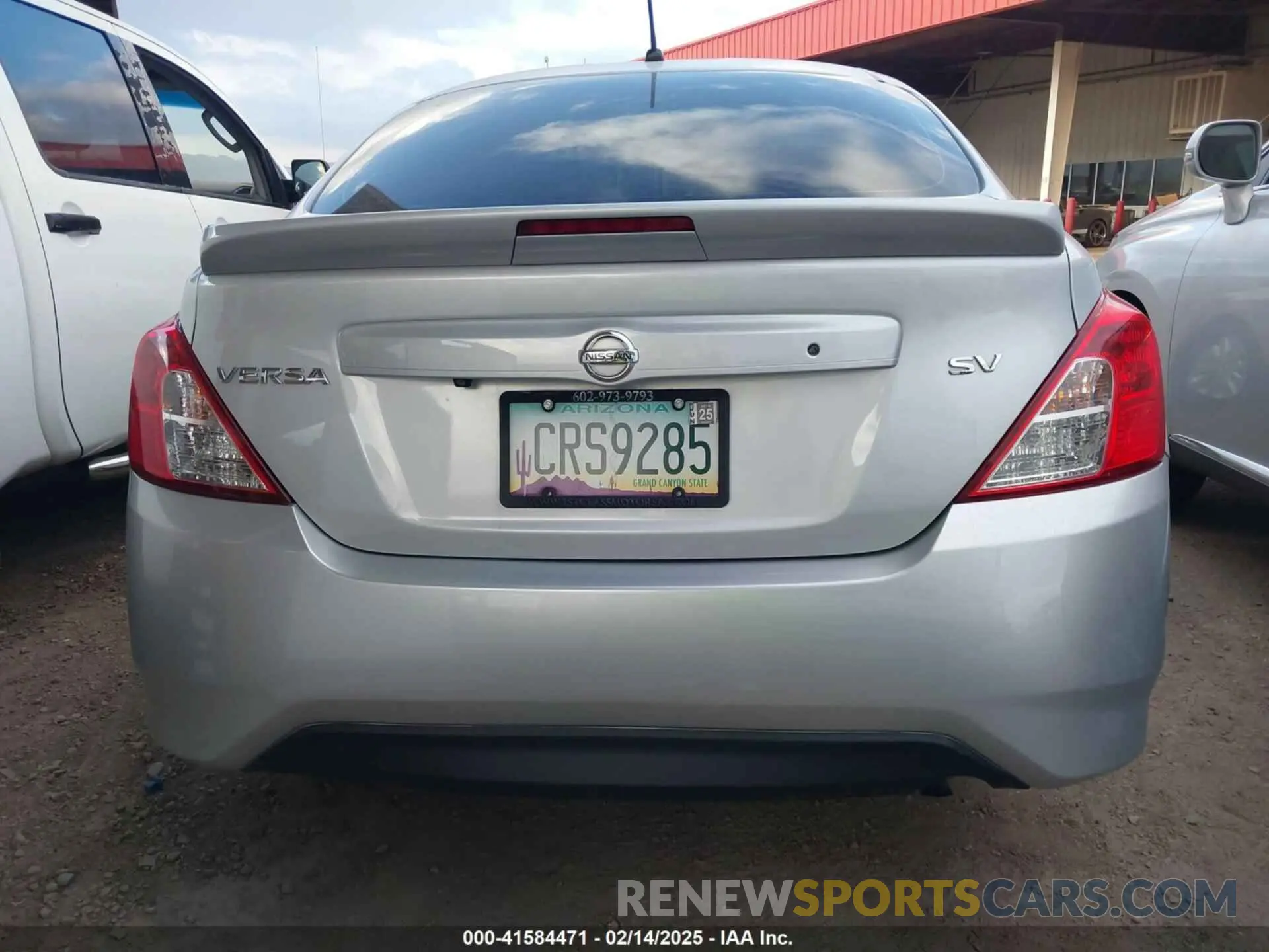 15 Photograph of a damaged car 3N1CN7AP7KL842085 NISSAN VERSA 2019