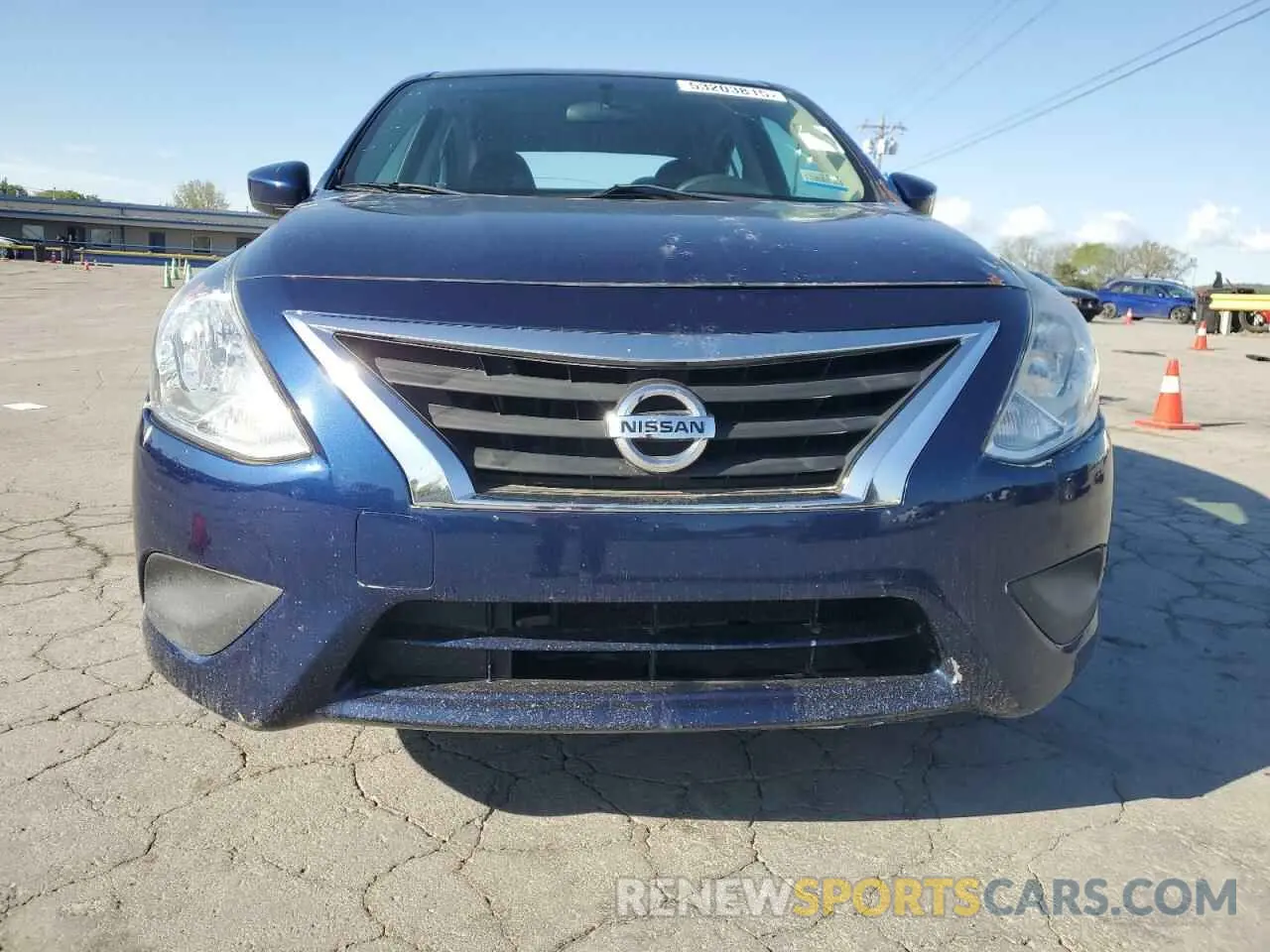 5 Фотография поврежденного автомобиля 3N1CN7AP7KL843835 NISSAN VERSA 2019