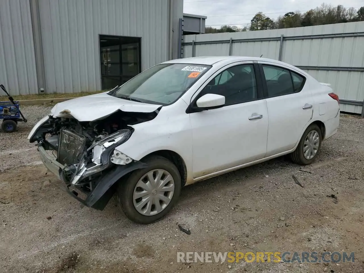1 Фотография поврежденного автомобиля 3N1CN7AP7KL852681 NISSAN VERSA 2019