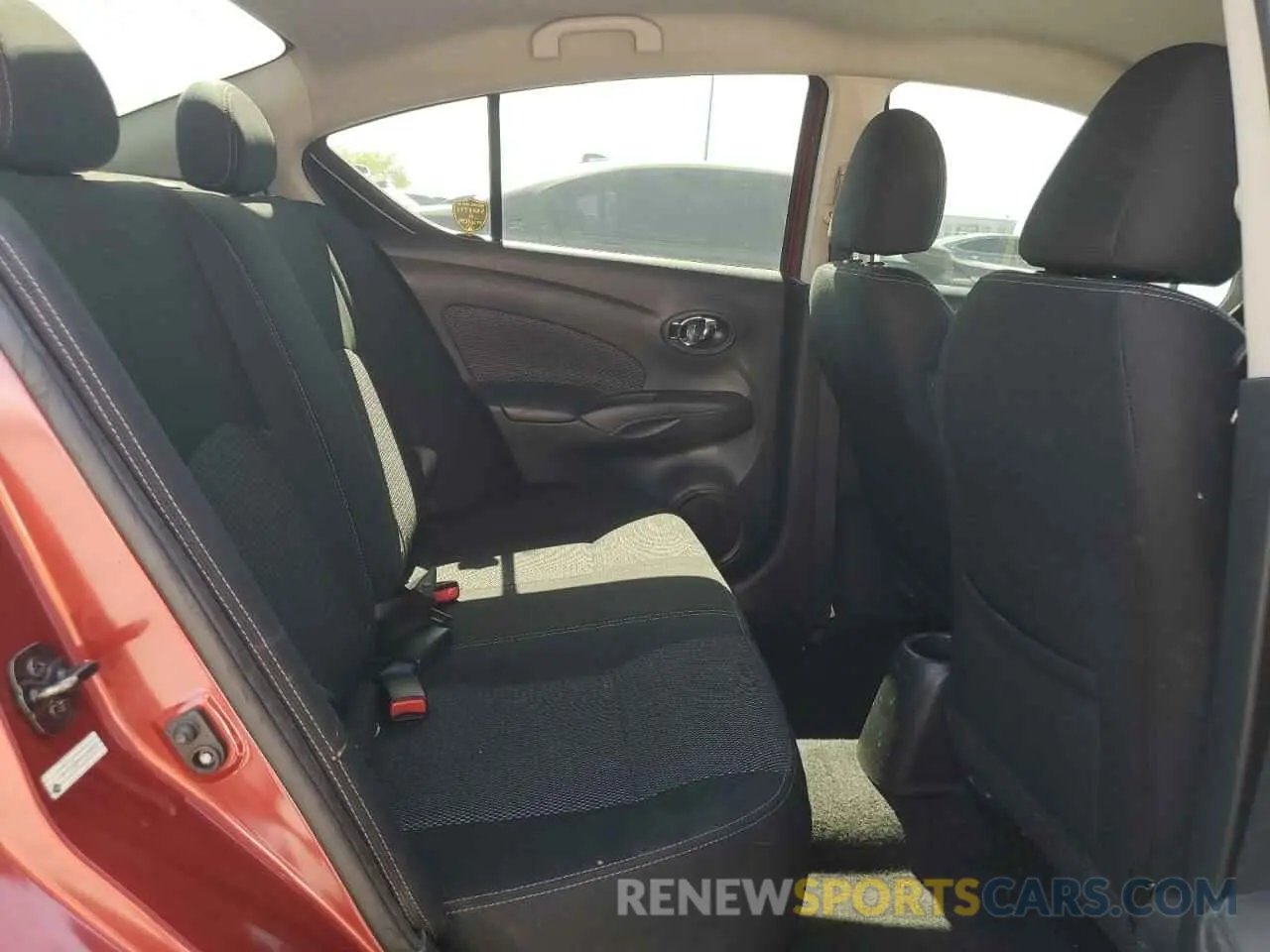 10 Фотография поврежденного автомобиля 3N1CN7AP7KL856214 NISSAN VERSA 2019