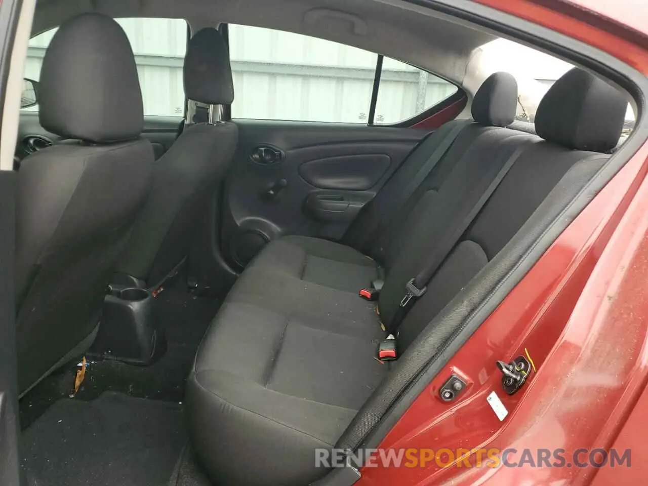 10 Фотография поврежденного автомобиля 3N1CN7AP7KL875796 NISSAN VERSA 2019