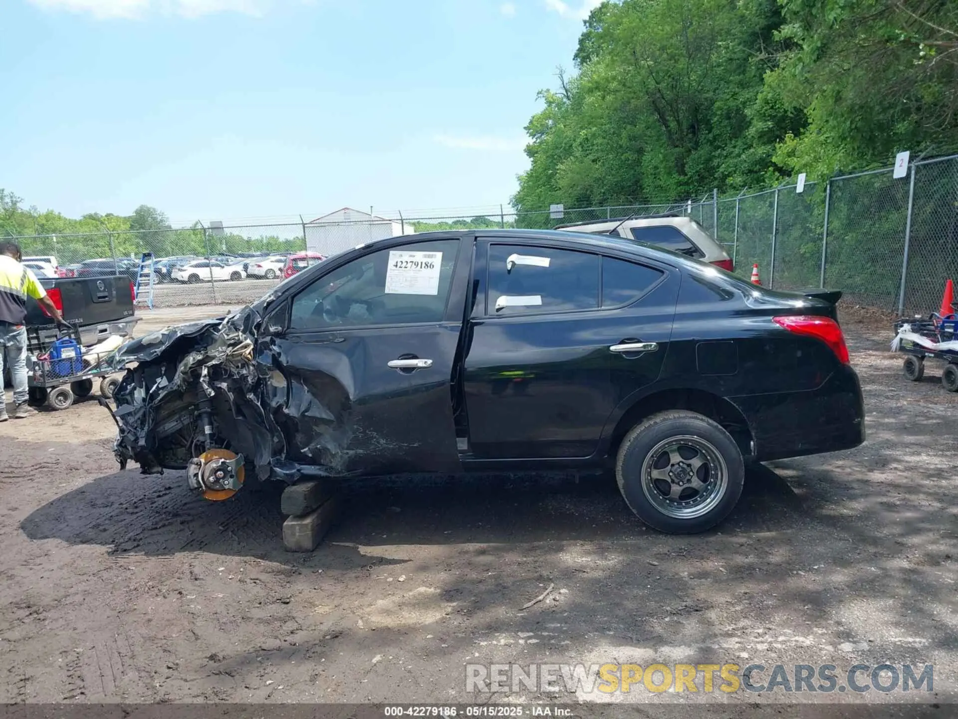 14 Фотография поврежденного автомобиля 3N1CN7AP7KL879749 NISSAN VERSA 2019