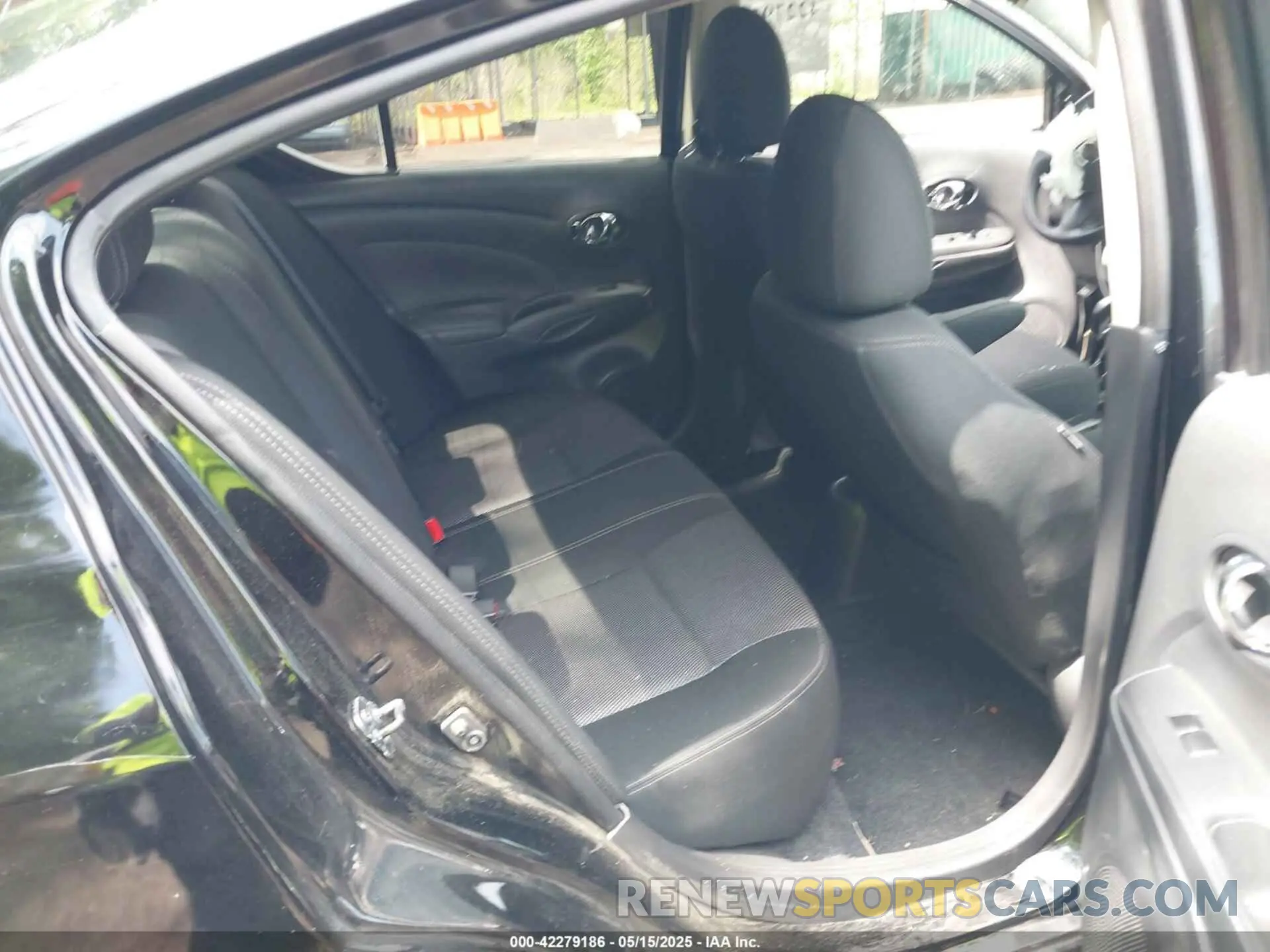 8 Фотография поврежденного автомобиля 3N1CN7AP7KL879749 NISSAN VERSA 2019