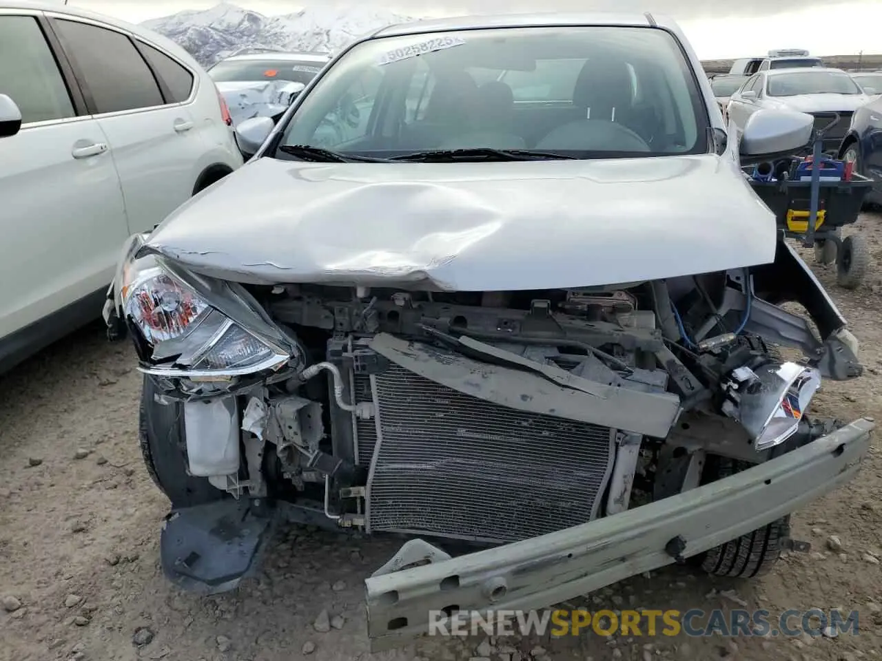 5 Photograph of a damaged car 3N1CN7AP8KL800072 NISSAN VERSA 2019