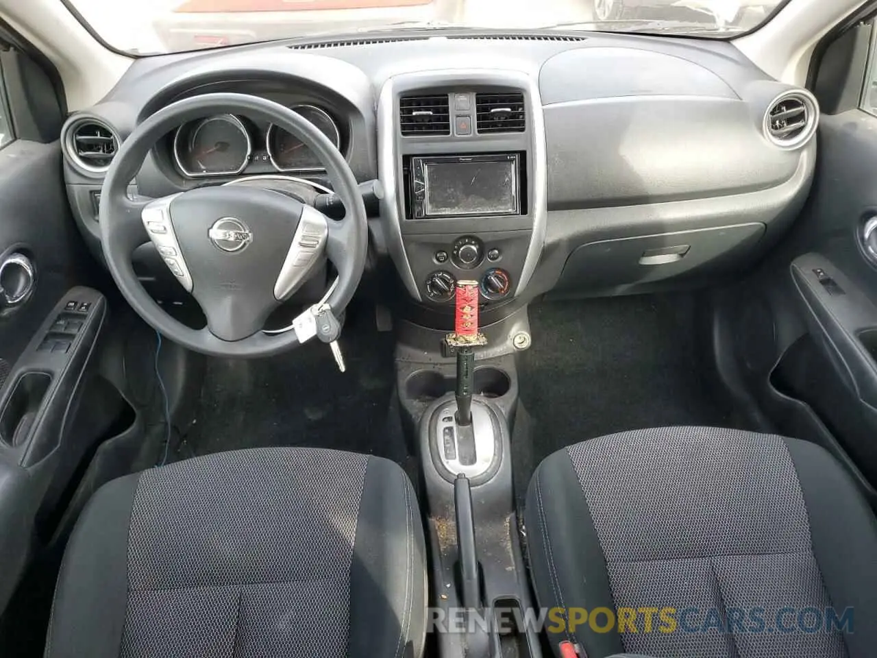 8 Photograph of a damaged car 3N1CN7AP8KL800072 NISSAN VERSA 2019