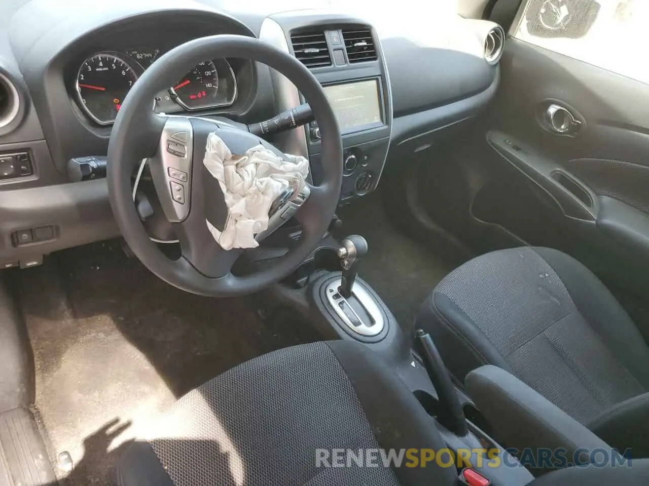 8 Photograph of a damaged car 3N1CN7AP8KL816658 NISSAN VERSA 2019