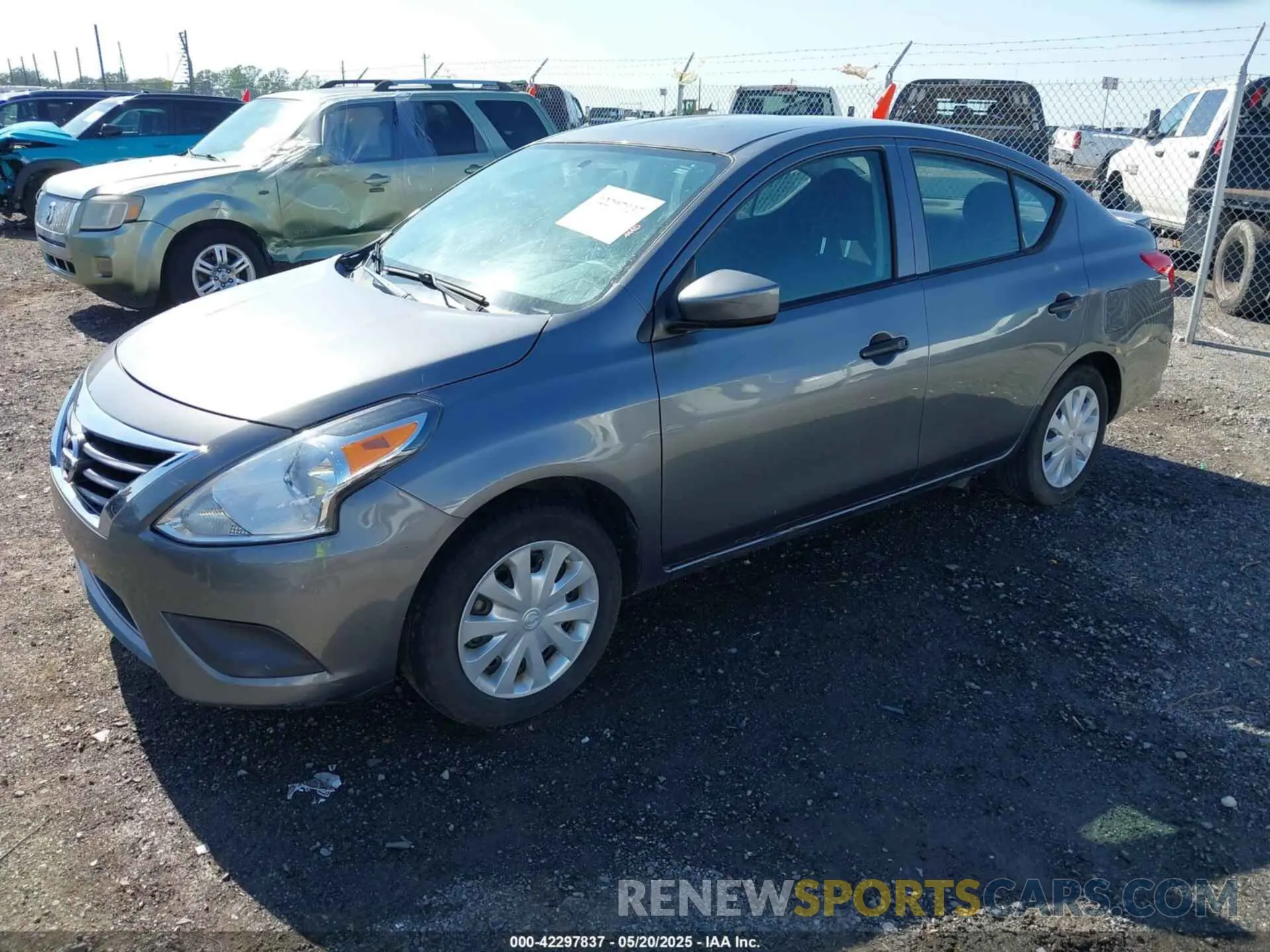 2 Фотография поврежденного автомобиля 3N1CN7AP8KL820631 NISSAN VERSA 2019