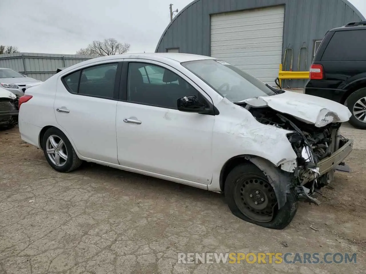 4 Photograph of a damaged car 3N1CN7AP8KL824078 NISSAN VERSA 2019