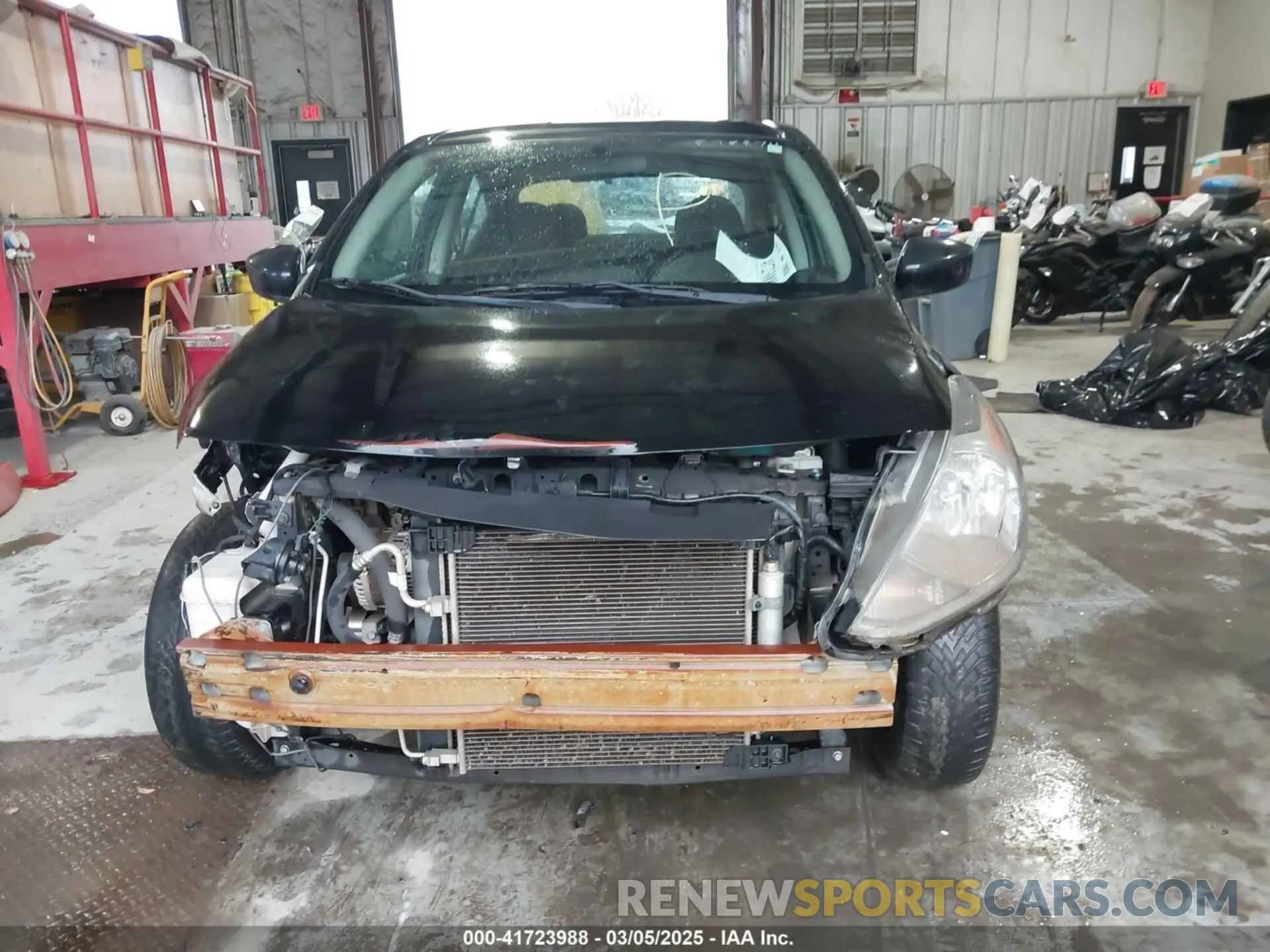 12 Фотография поврежденного автомобиля 3N1CN7AP8KL828874 NISSAN VERSA 2019