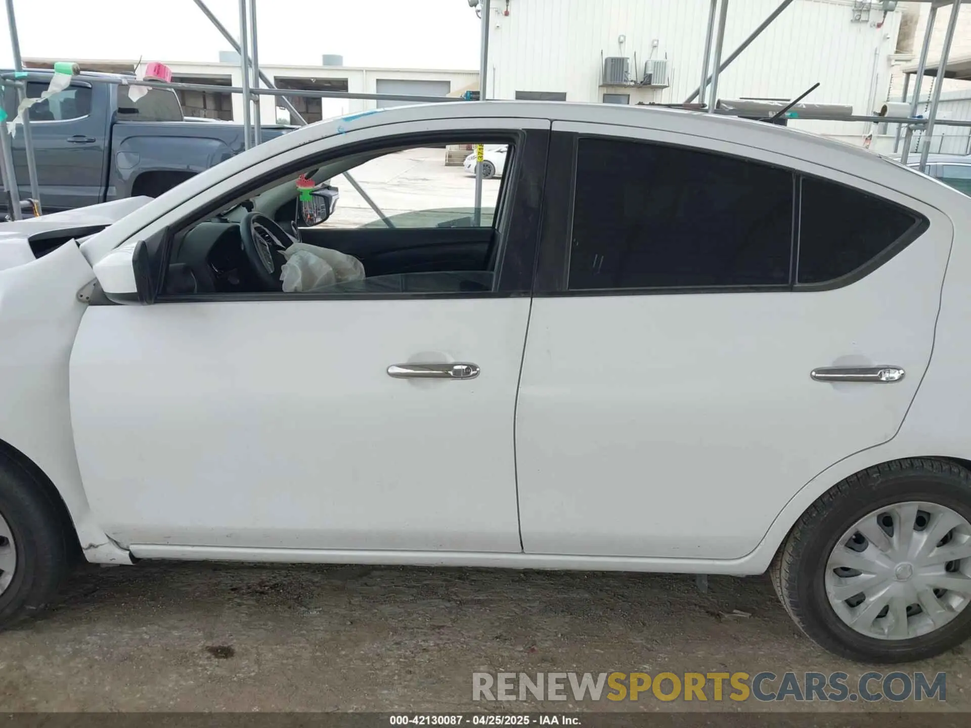 13 Photograph of a damaged car 3N1CN7AP8KL831449 NISSAN VERSA 2019