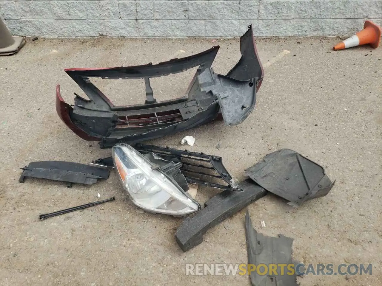 12 Photograph of a damaged car 3N1CN7AP8KL861356 NISSAN VERSA 2019