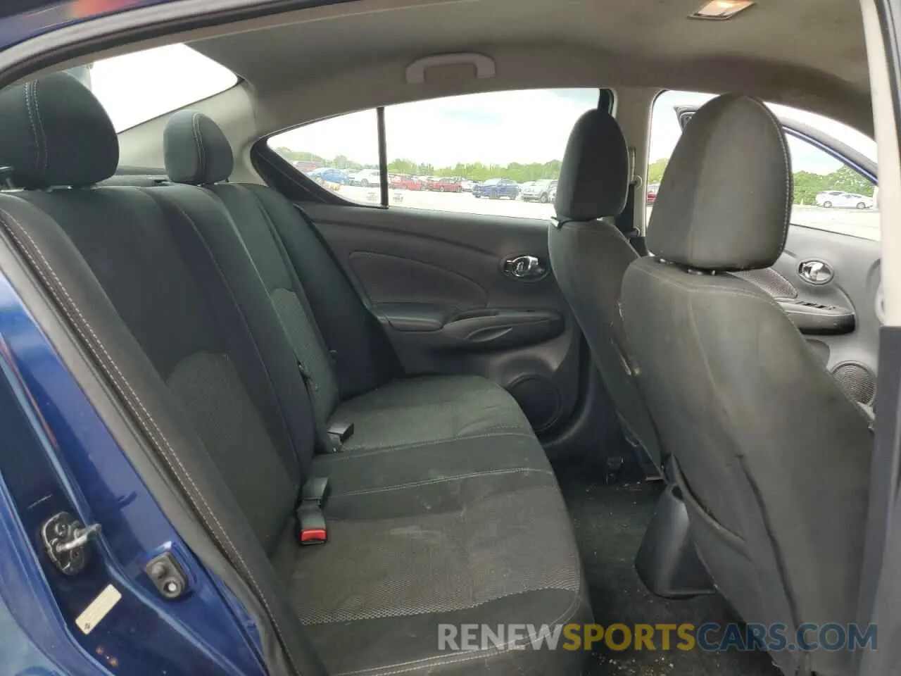 10 Фотография поврежденного автомобиля 3N1CN7AP8KL864080 NISSAN VERSA 2019