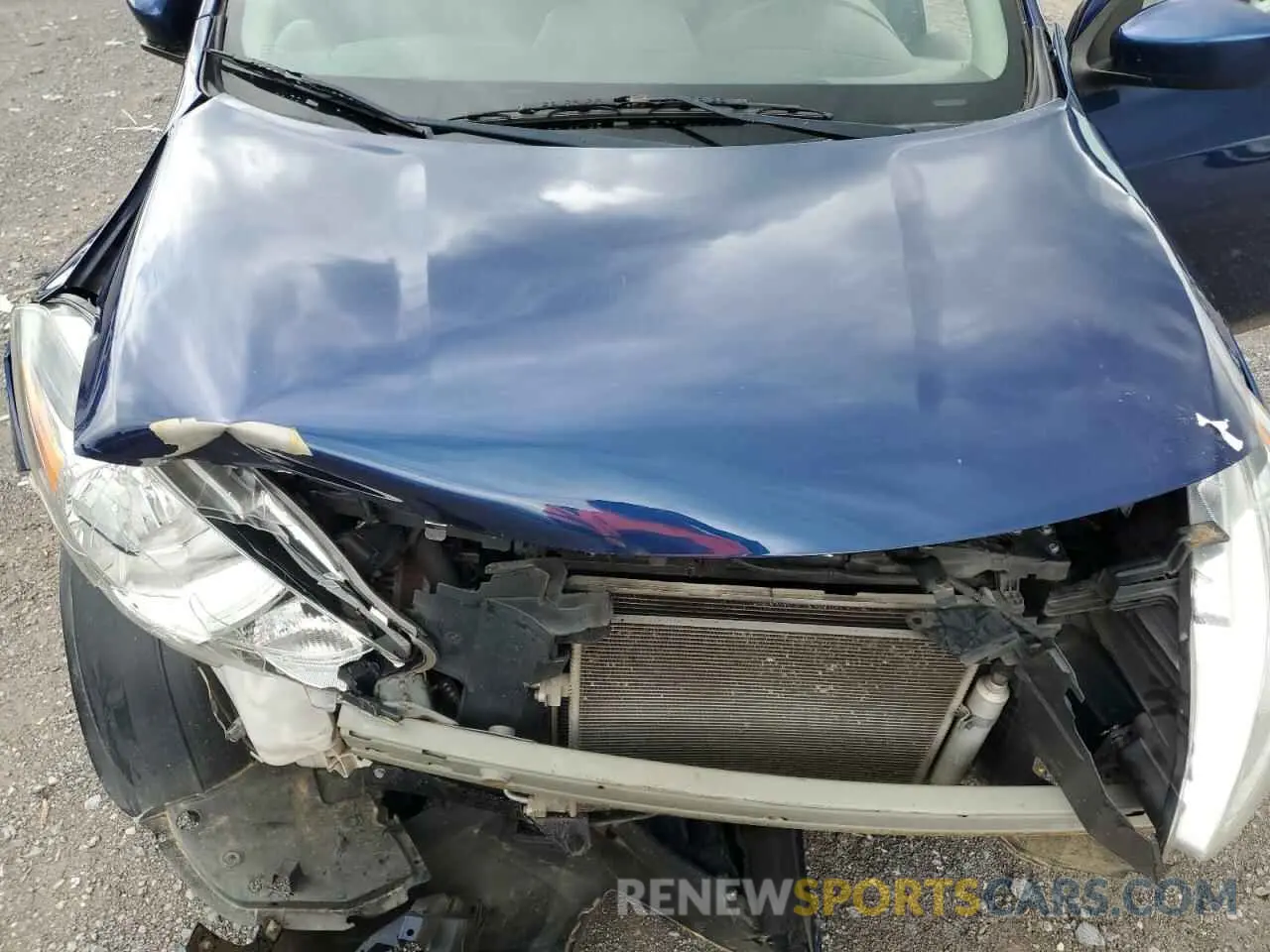 11 Фотография поврежденного автомобиля 3N1CN7AP8KL864080 NISSAN VERSA 2019