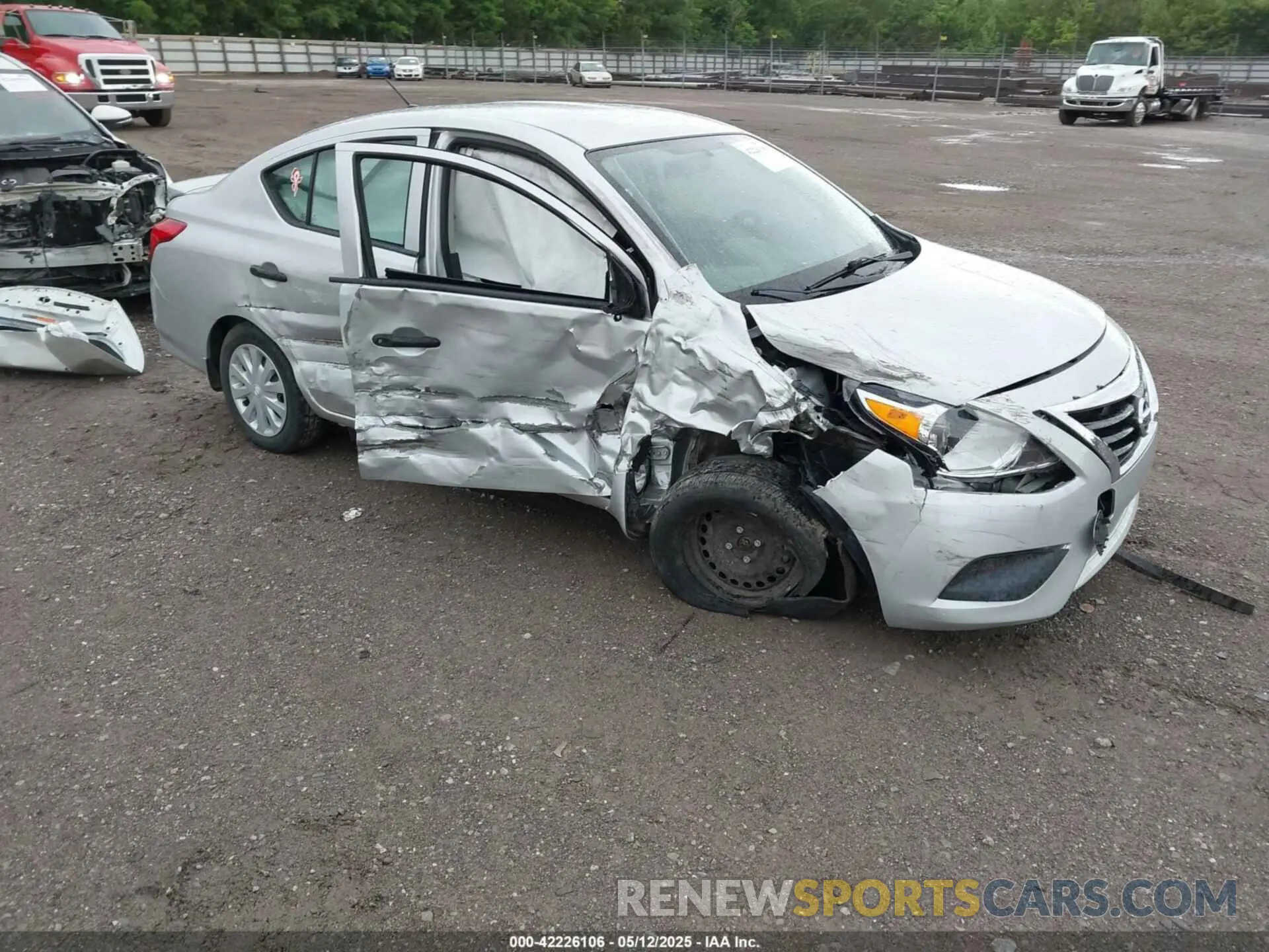 1 Photograph of a damaged car 3N1CN7AP9KL811257 NISSAN VERSA 2019