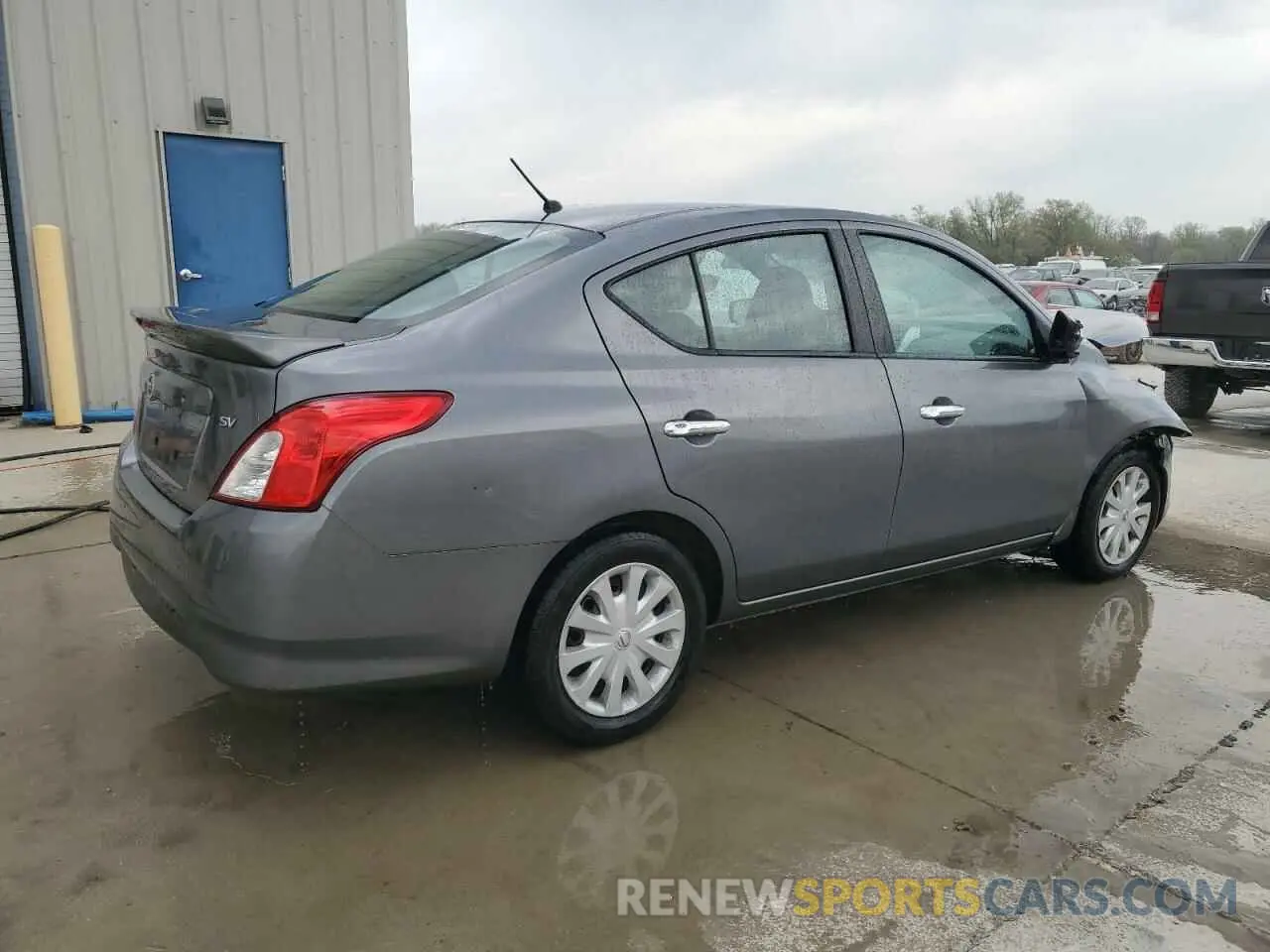 3 Фотография поврежденного автомобиля 3N1CN7AP9KL821500 NISSAN VERSA 2019