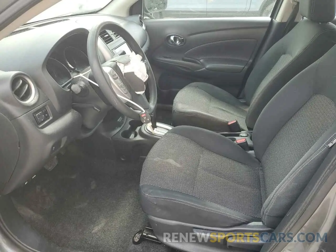 7 Фотография поврежденного автомобиля 3N1CN7AP9KL821500 NISSAN VERSA 2019