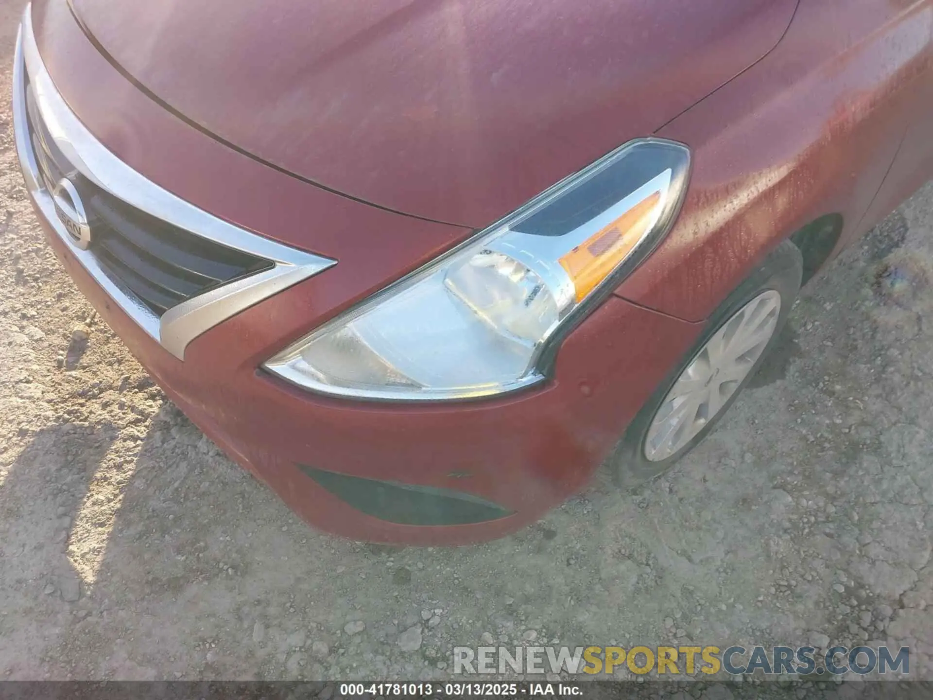 21 Photograph of a damaged car 3N1CN7AP9KL841097 NISSAN VERSA 2019