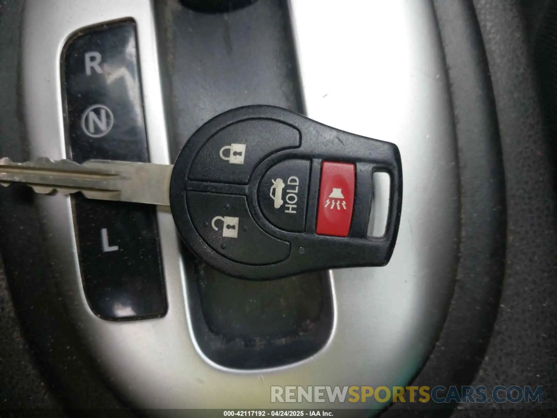 11 Фотография поврежденного автомобиля 3N1CN7AP9KL842119 NISSAN VERSA 2019