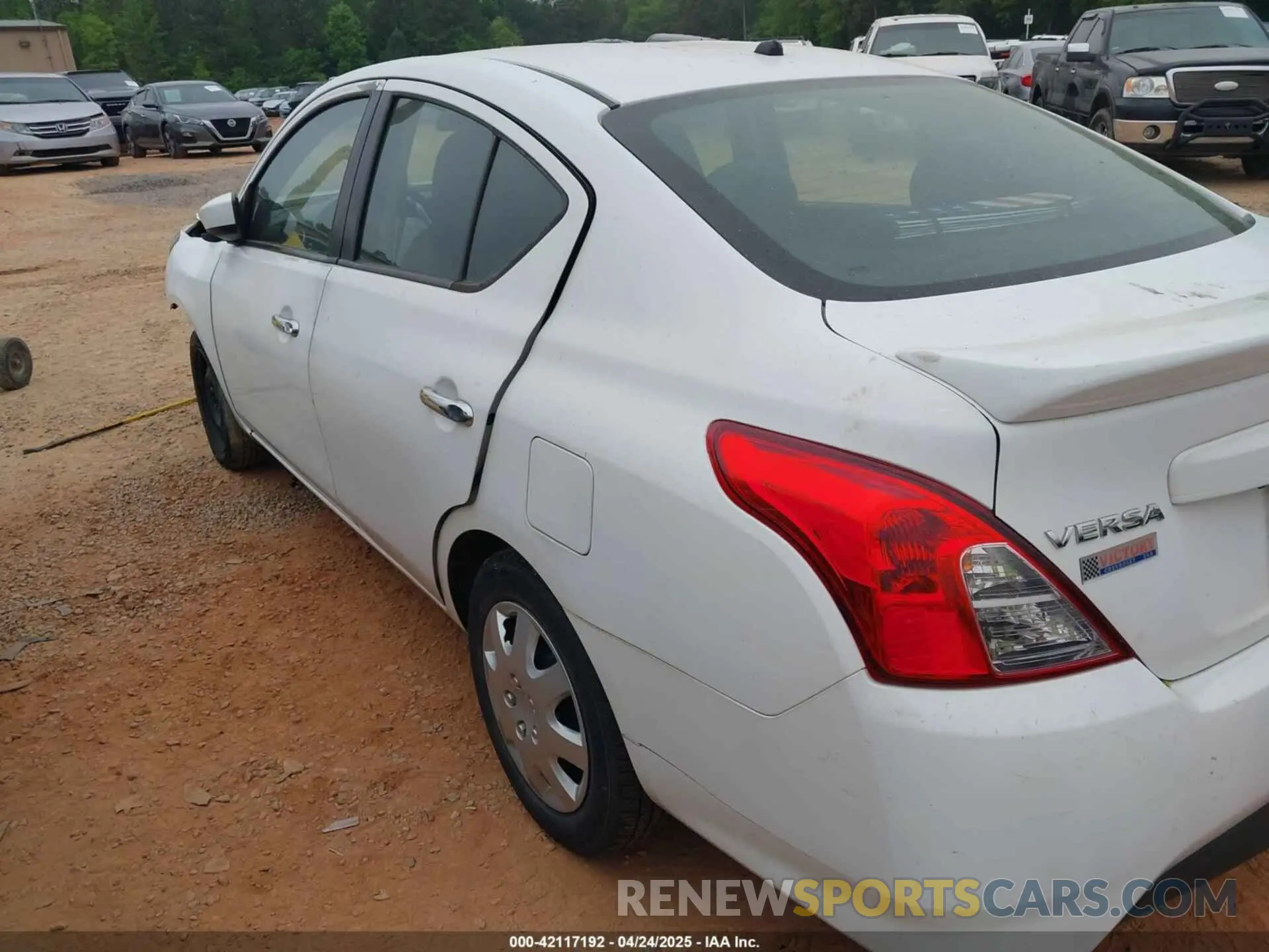 6 Фотография поврежденного автомобиля 3N1CN7AP9KL842119 NISSAN VERSA 2019