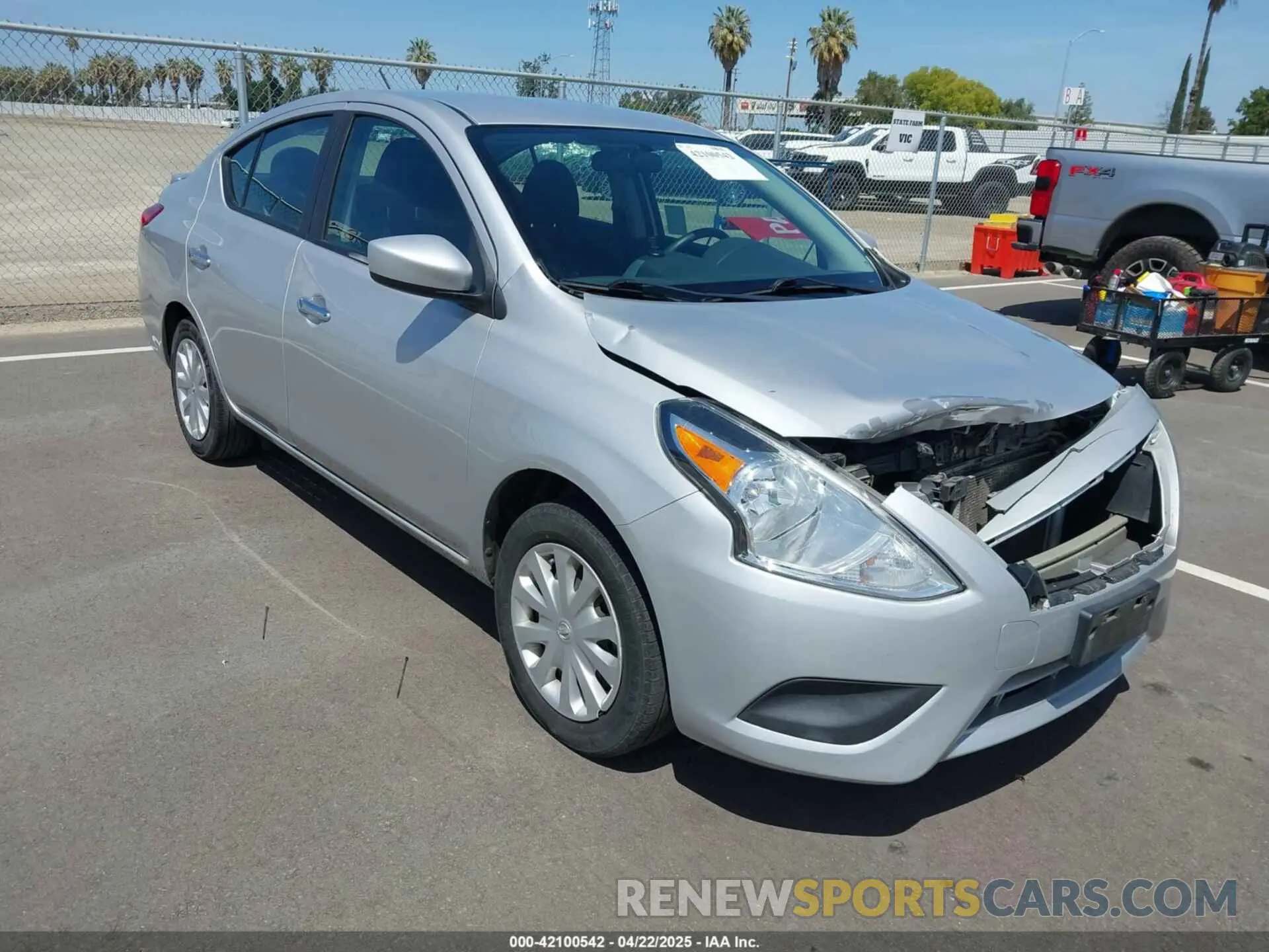 1 Фотография поврежденного автомобиля 3N1CN7AP9KL867893 NISSAN VERSA 2019
