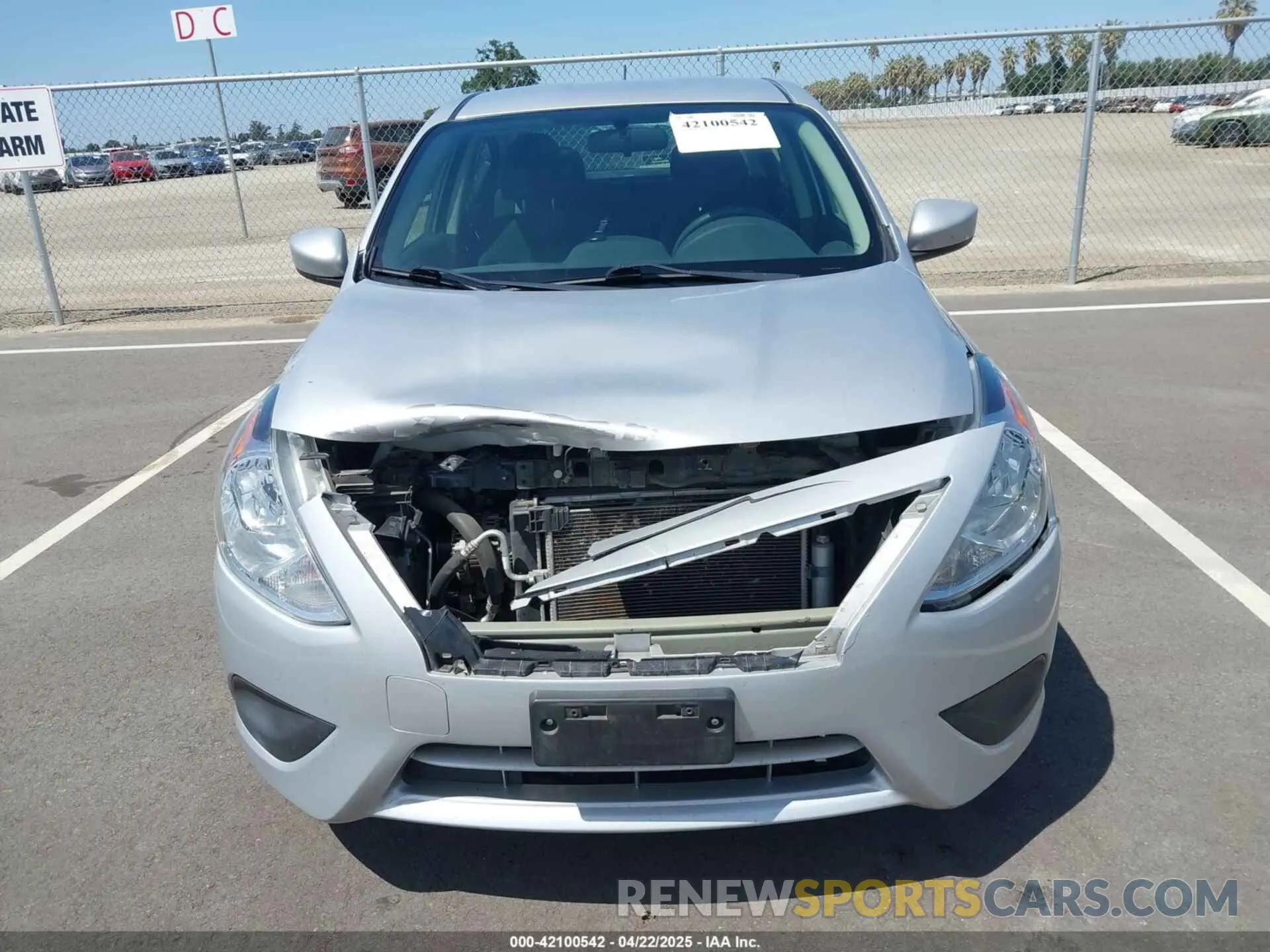 12 Фотография поврежденного автомобиля 3N1CN7AP9KL867893 NISSAN VERSA 2019