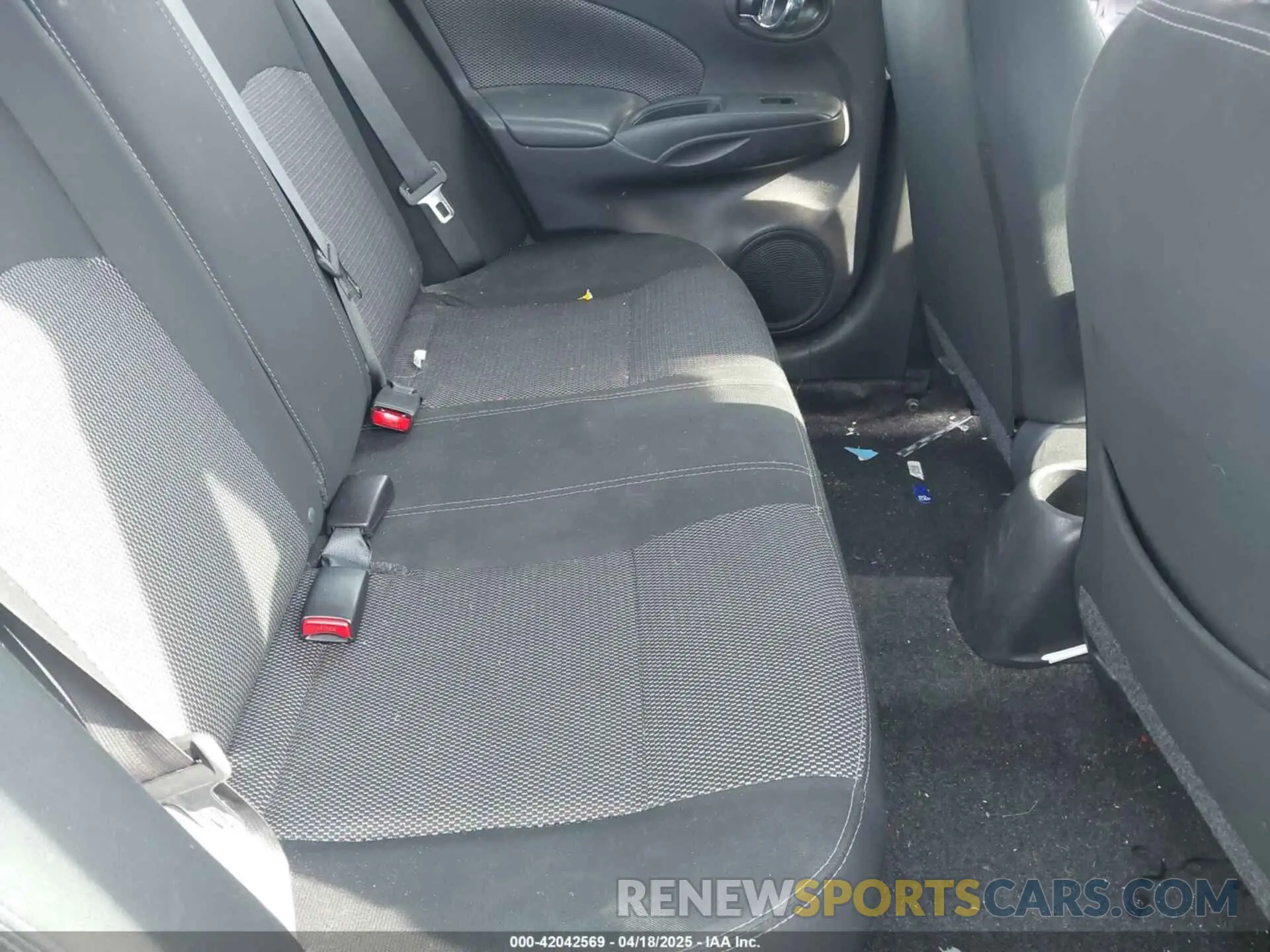 8 Photograph of a damaged car 3N1CN7AP9KL870728 NISSAN VERSA 2019