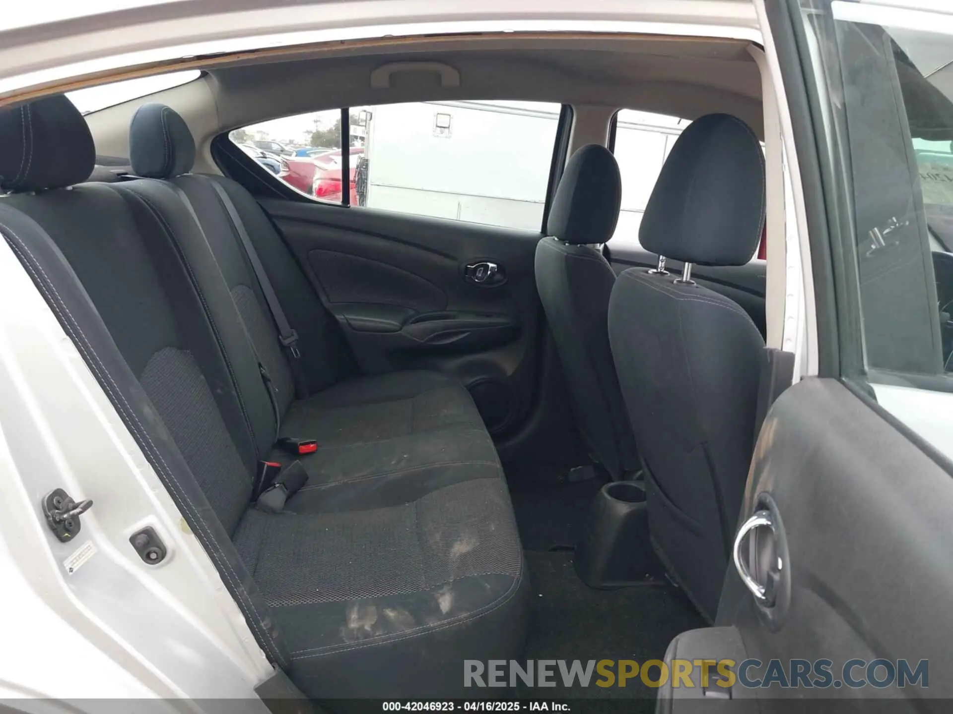 8 Фотография поврежденного автомобиля 3N1CN7APXKL803474 NISSAN VERSA 2019