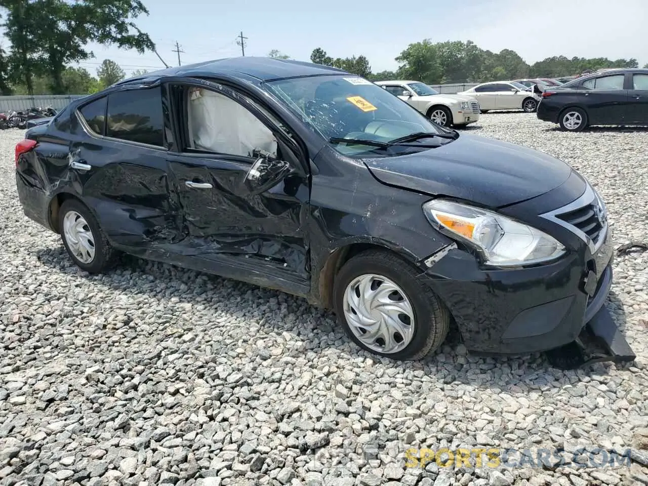 4 Photograph of a damaged car 3N1CN7APXKL814474 NISSAN VERSA 2019
