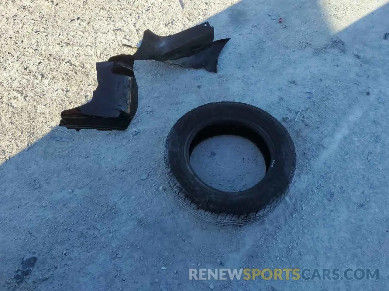 14 Photograph of a damaged car 3N1CN7APXKL843585 NISSAN VERSA 2019