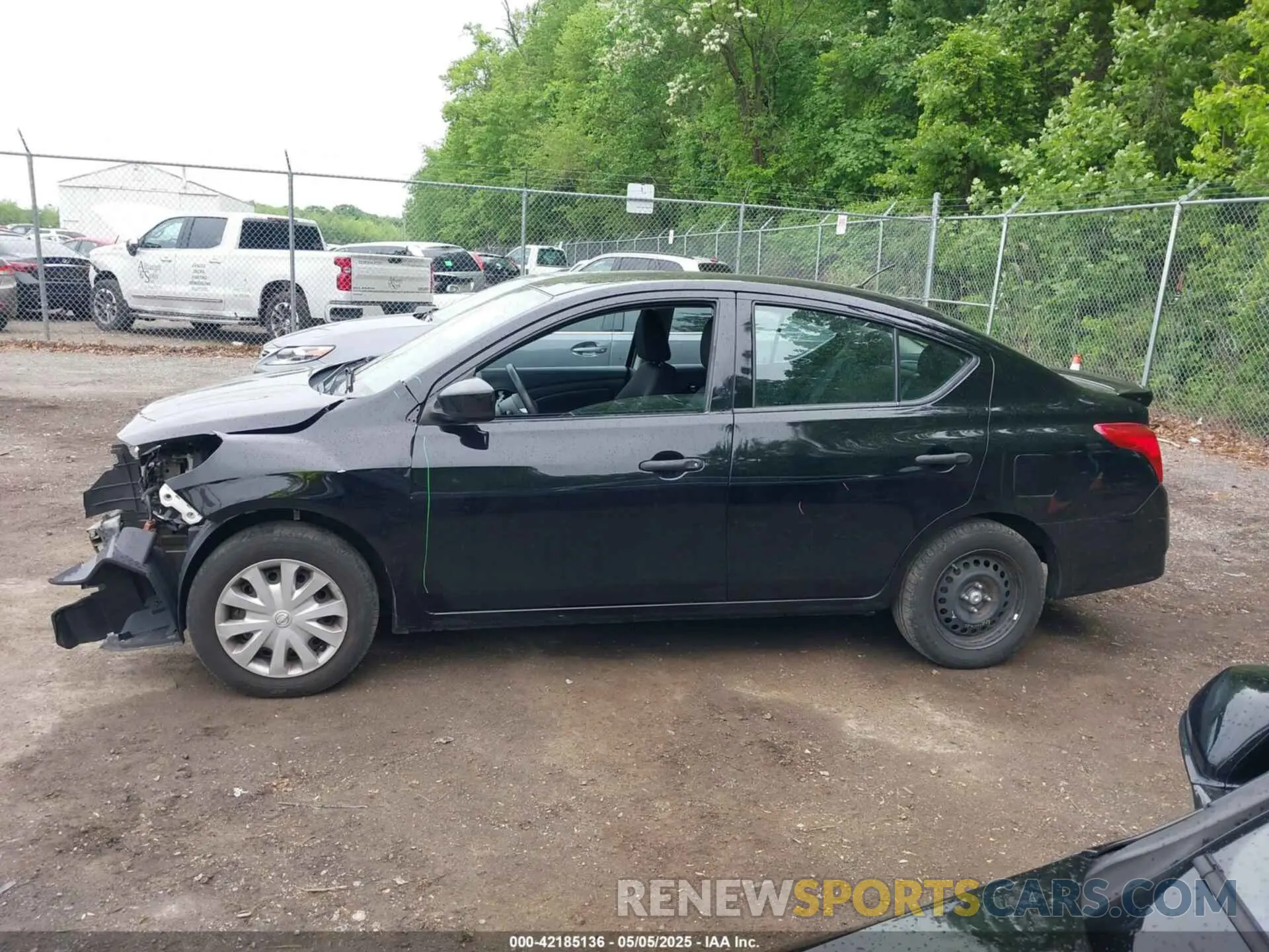 14 Photograph of a damaged car 3N1CN7APXKL846678 NISSAN VERSA 2019