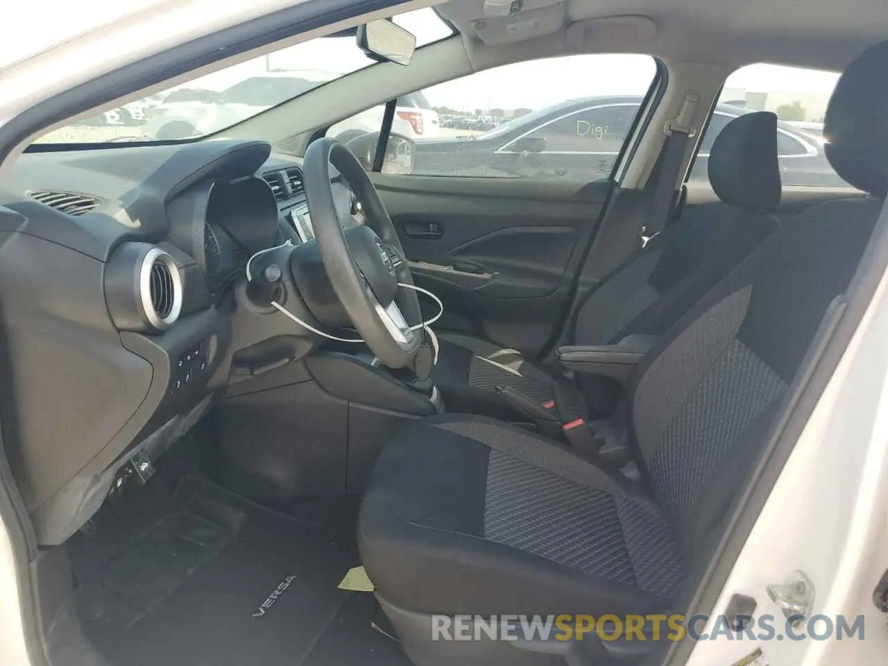 7 Photograph of a damaged car 3N1CN8BV2LL801870 NISSAN VERSA 2020